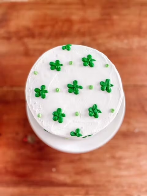 11273-st-patrick-s-day-chocolate-clover-layer-cake-1.jpg