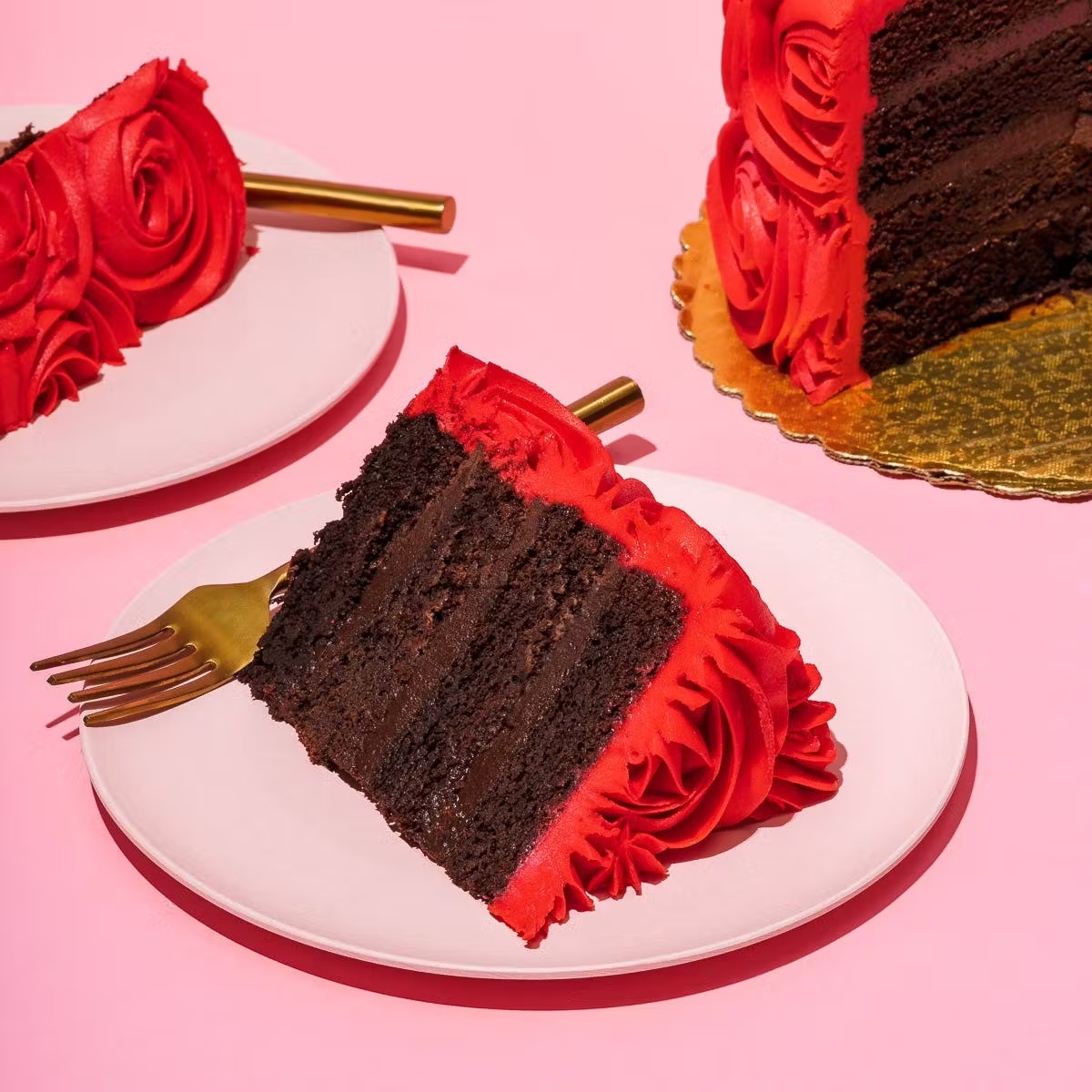 11299-goldbelly-red-rose-chocolate-cake-1.jpg