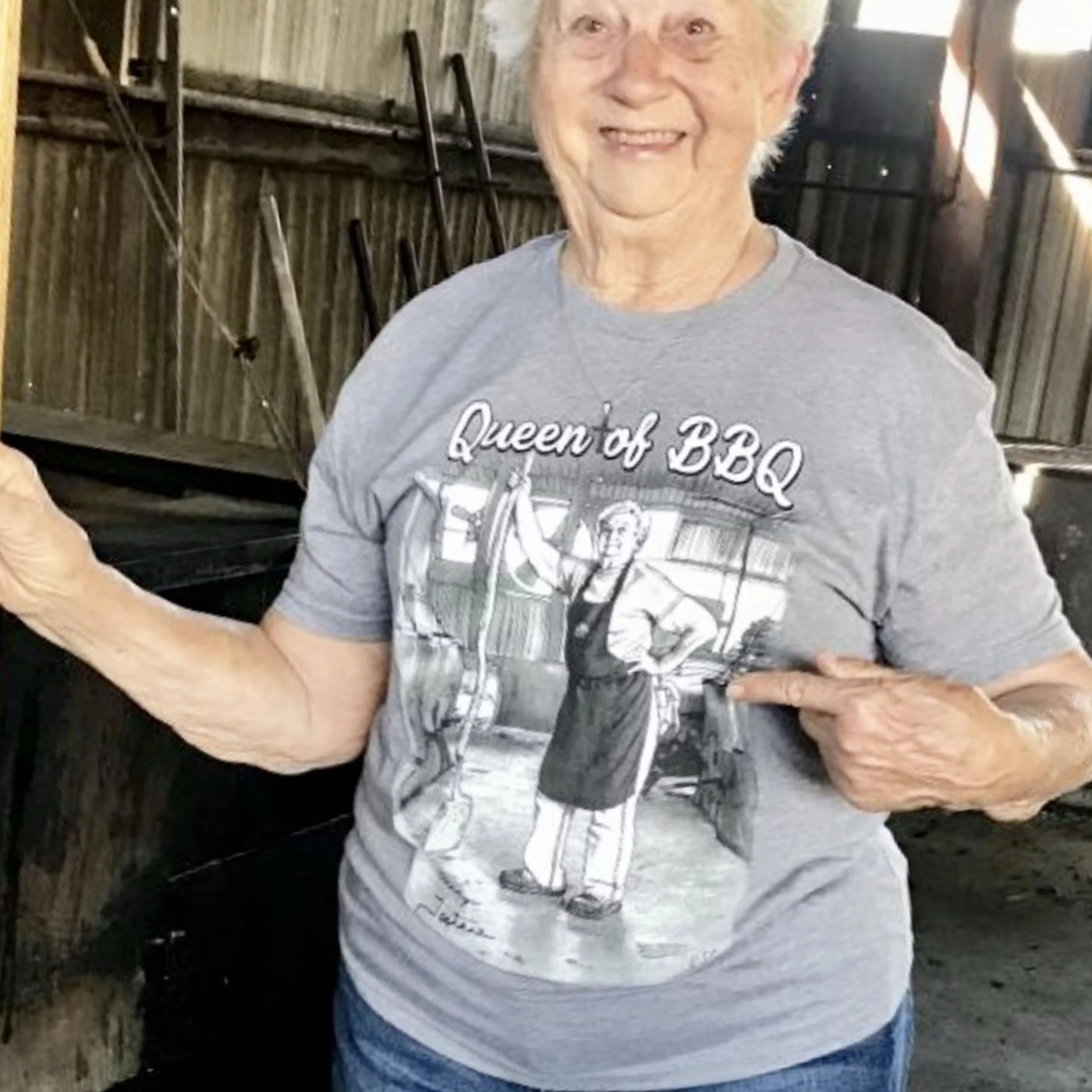 Snow's Queen of BBQ Grey T-Shirt