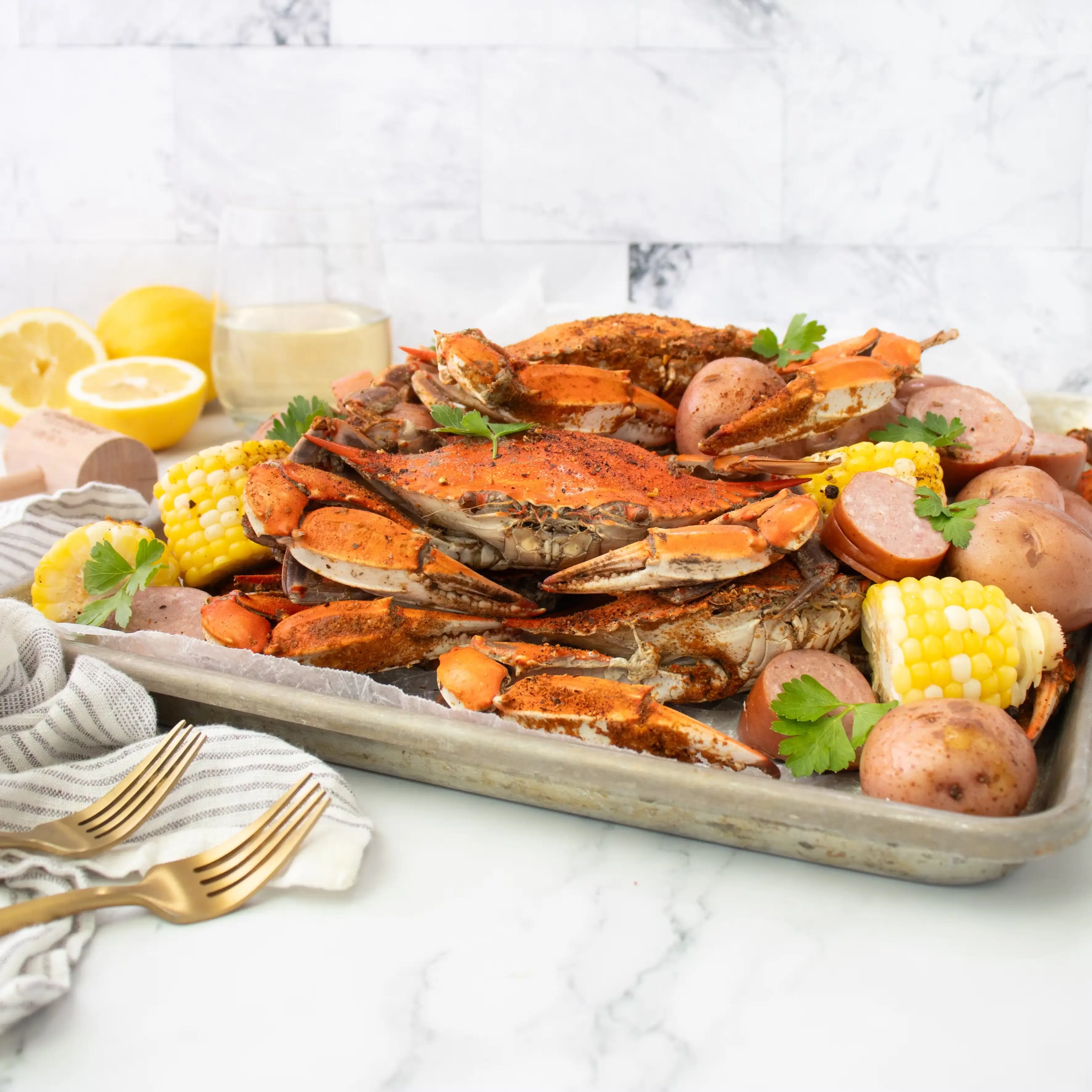 12106-standard-male-maryland-blue-crabs-1.webp