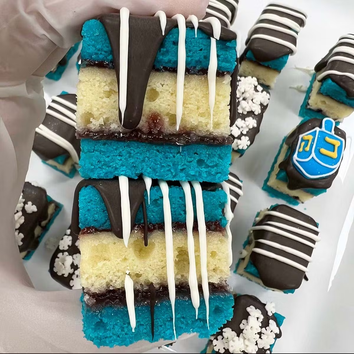 Hanukkah Rainbow Cookies - 20 Pack