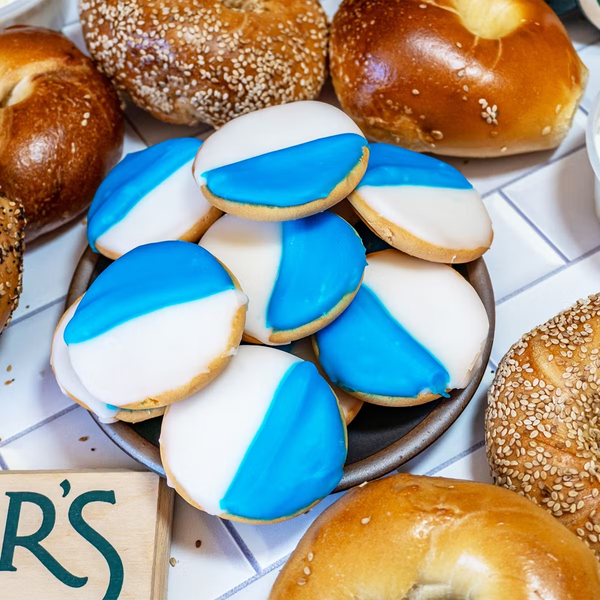 12515-holiday-bagel-brunch-for-12-1.jpg