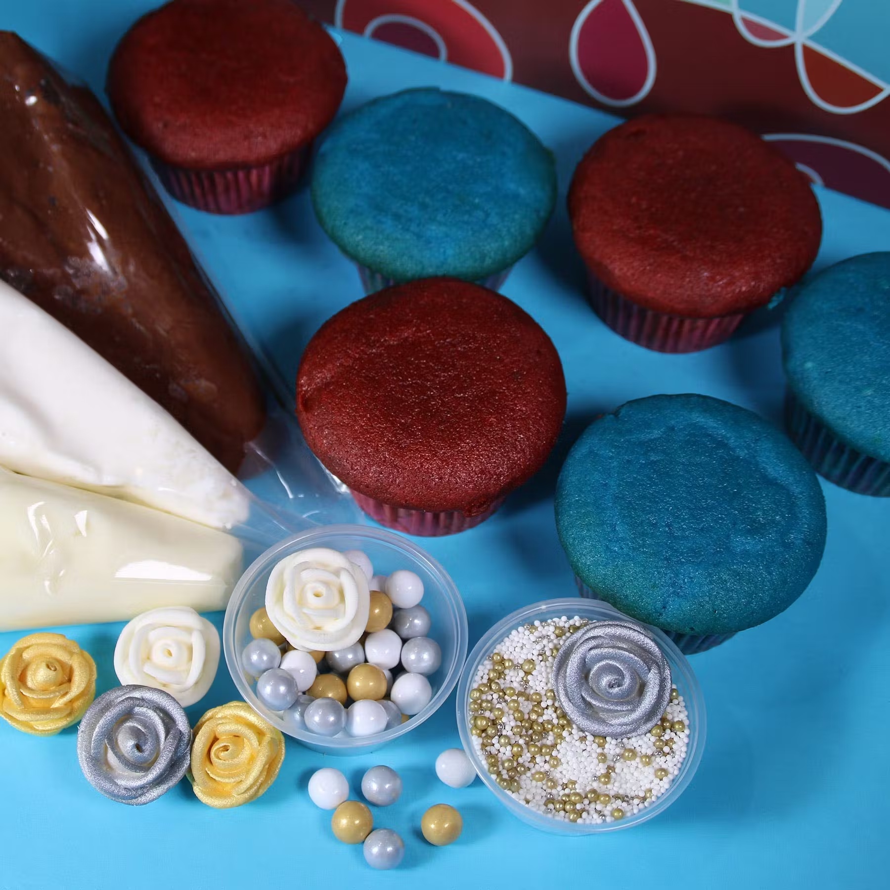 Velvet Cupcake DIY Decorating Kit - 6 Pack
