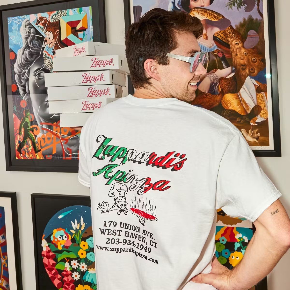 New Haven-Style Pizza + T-Shirt Gift Set