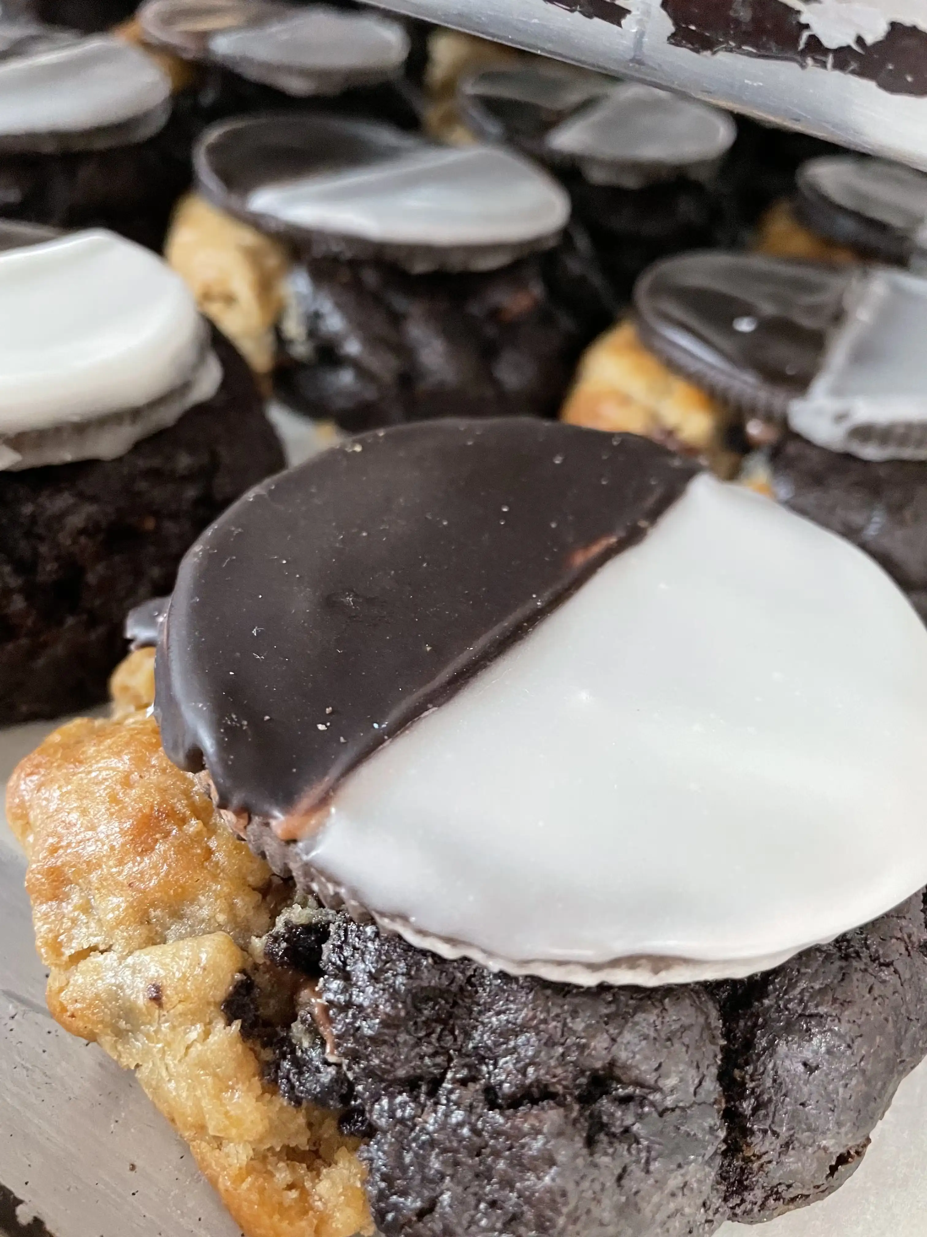 12670-deli-giant-cookies-pack-1.jpg