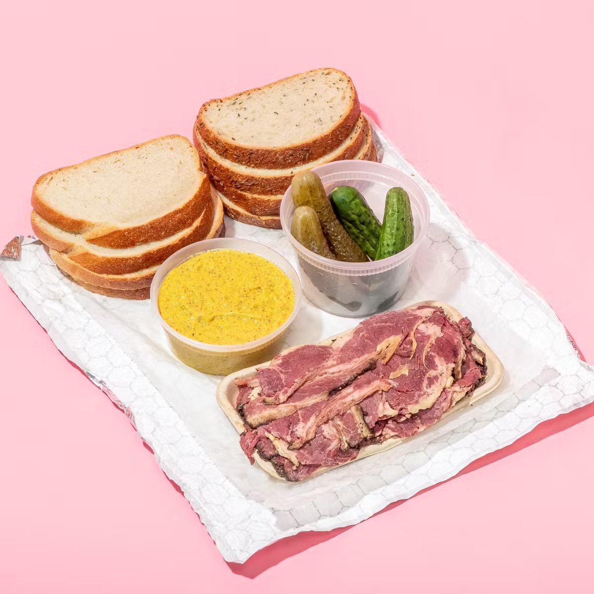 12883-kossar-s-x-pastrami-queen-nyc-weekender-box-1.webp