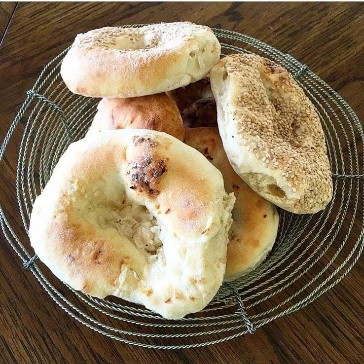 12885-new-york-gift-package-12-free-bagels-bialys-1.jpg