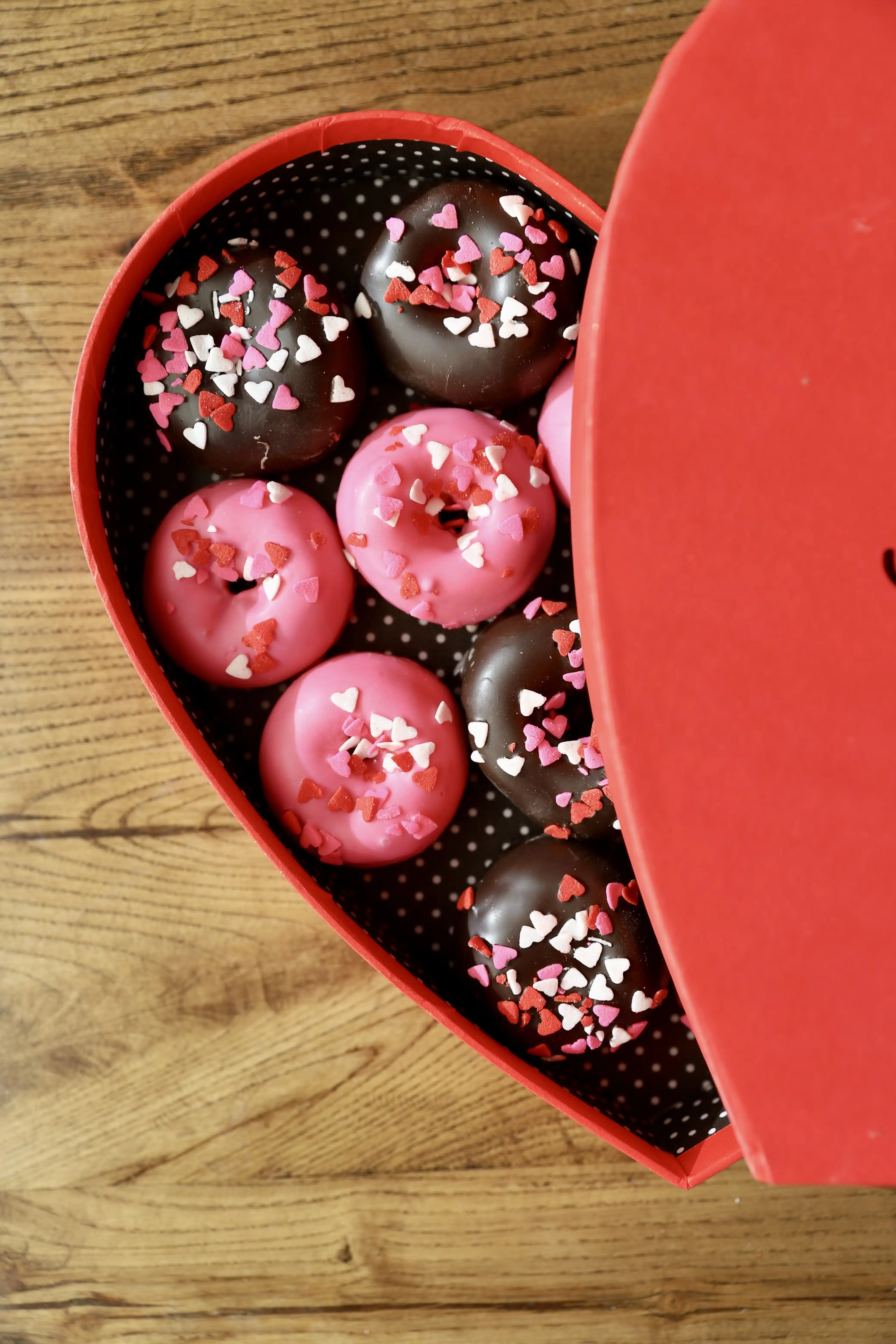 13414-valentine-s-day-mini-donut-combo-12-pack-1.webp