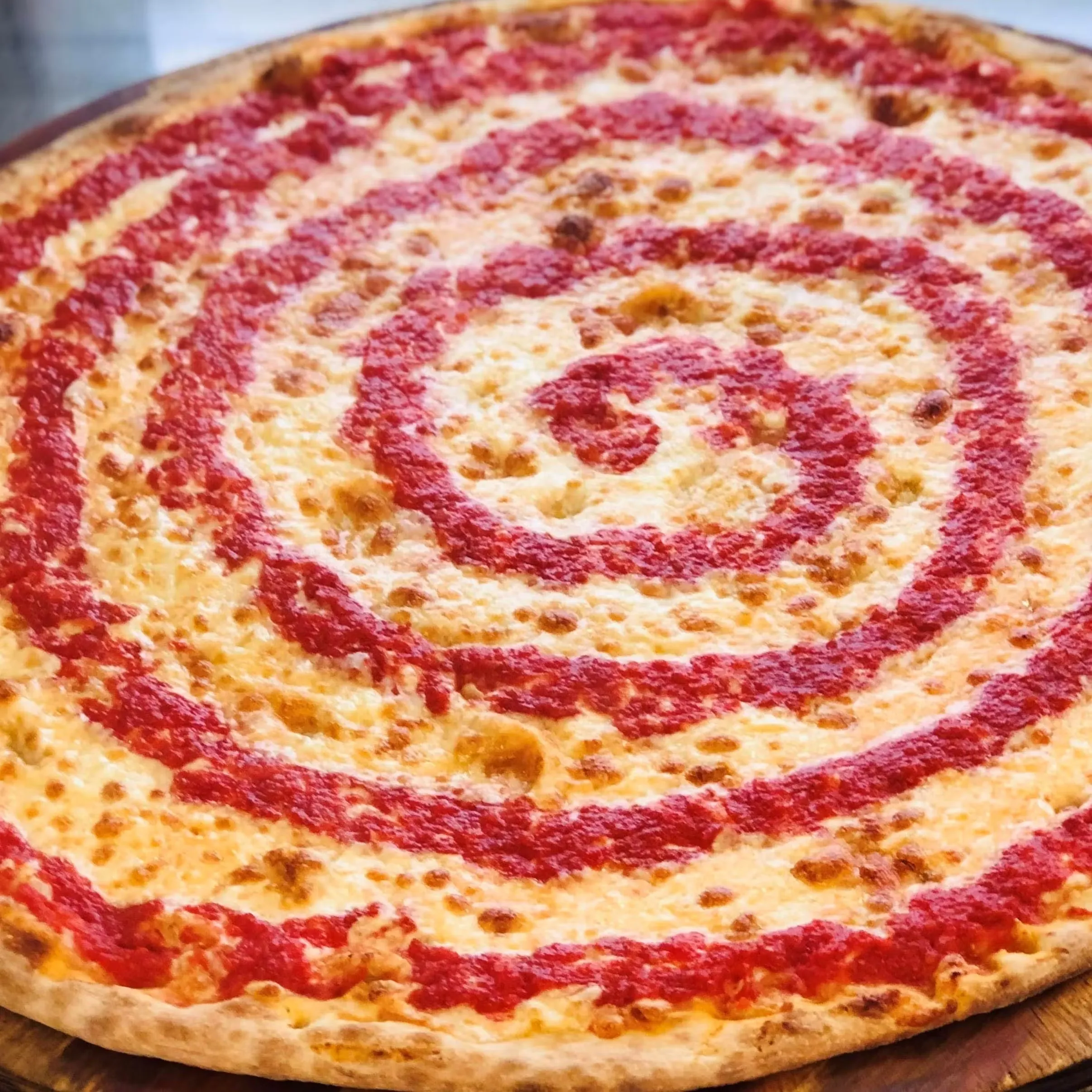 Famous 24" Swirl Pizza - 8 GIANT Slices