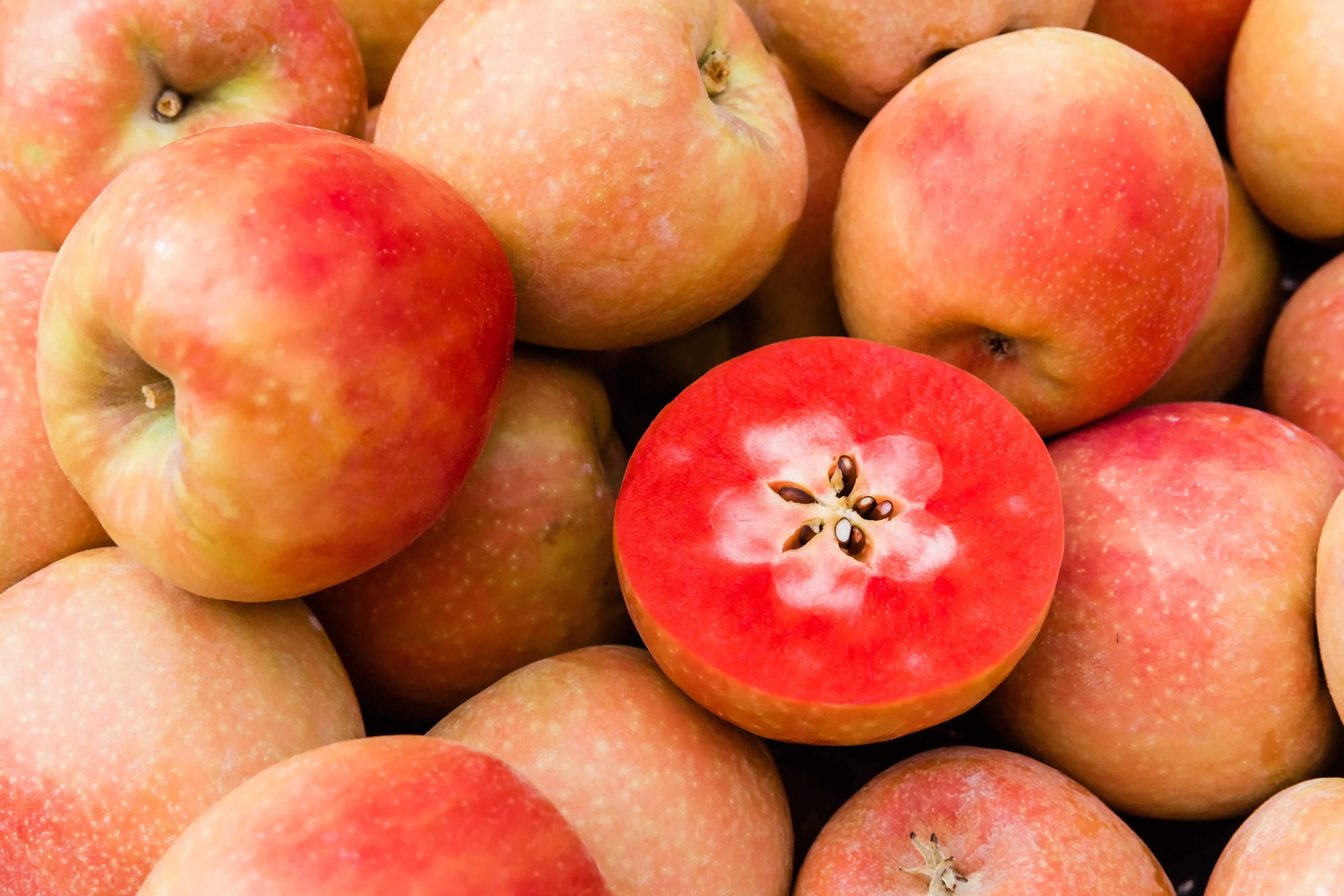 Lucyâ¢ Glo Apple - Dozen