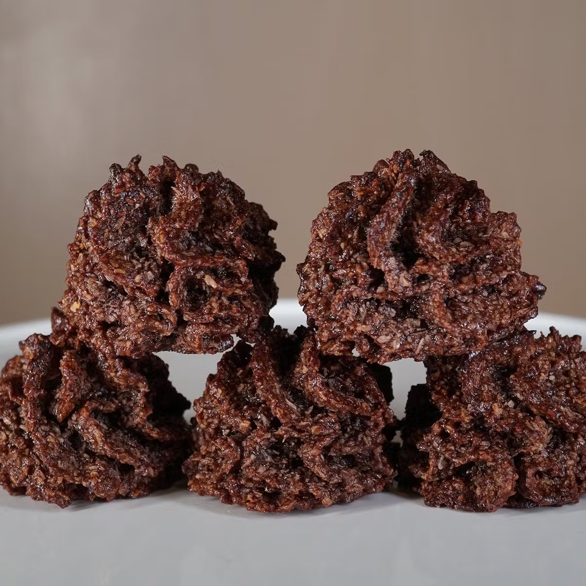 Brownie Macaroons - 8 Pack