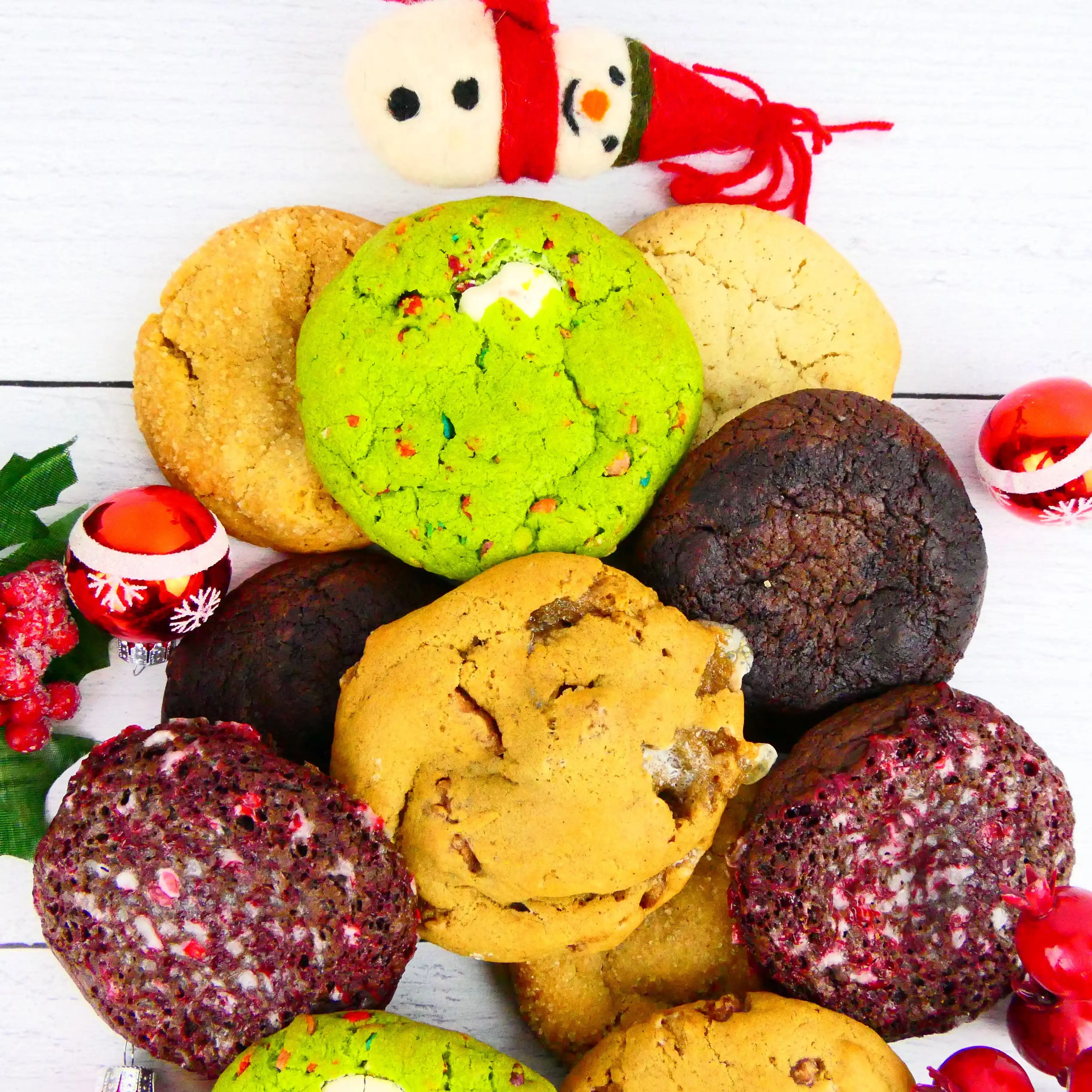 Zakarian Holiday Cookie Collection - 2 Dozen