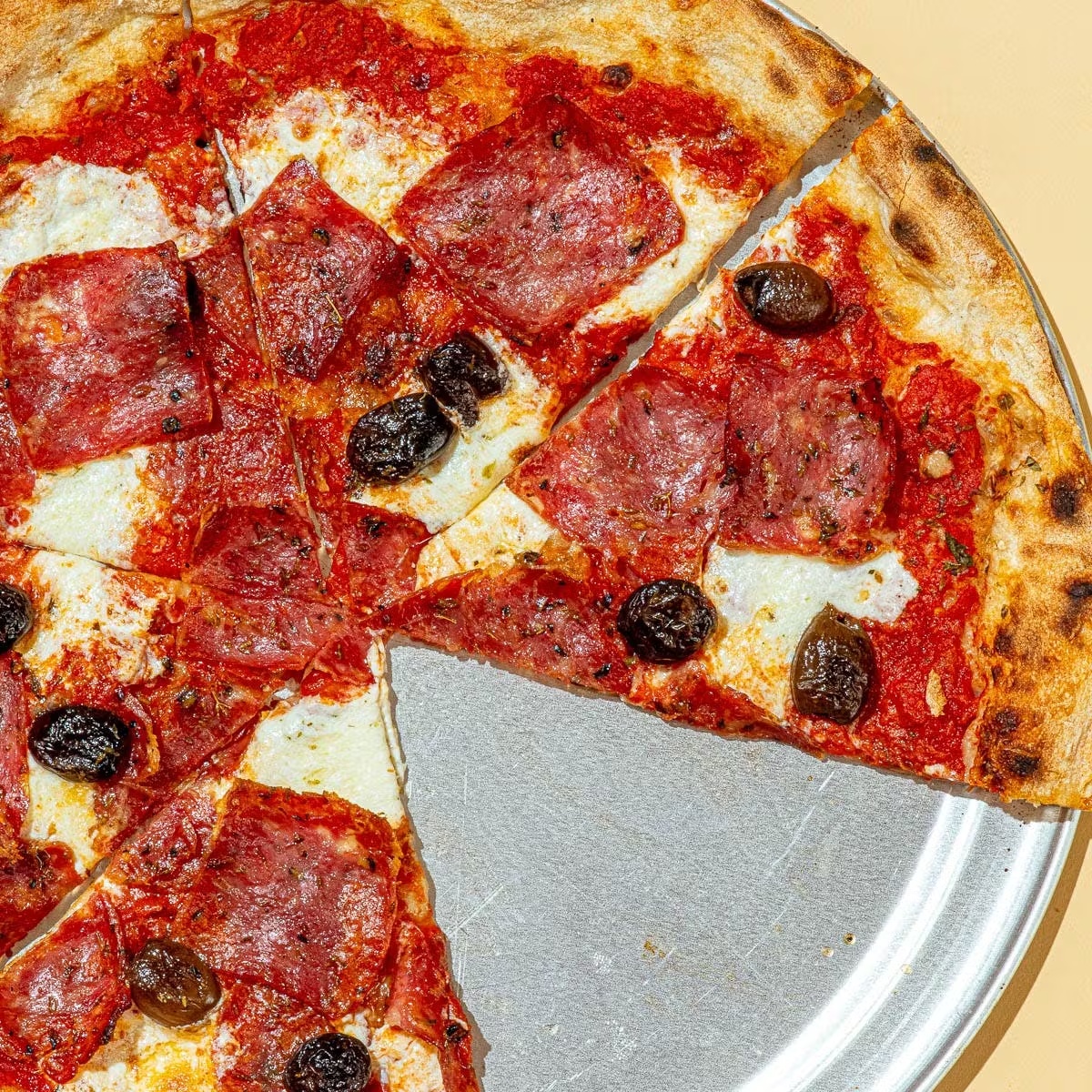 16082-carnivore-combo-wood-fired-pizza-4-pack-1.jpg