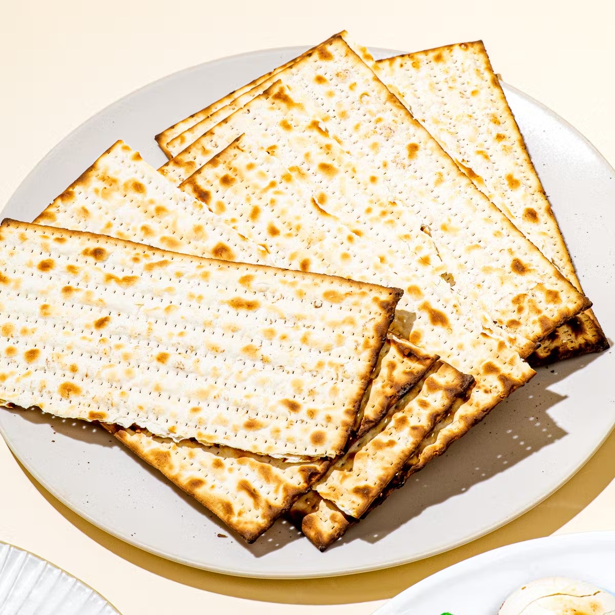 16115-glatt-kosher-passover-seder-dinner-for-6-8-1.jpg
