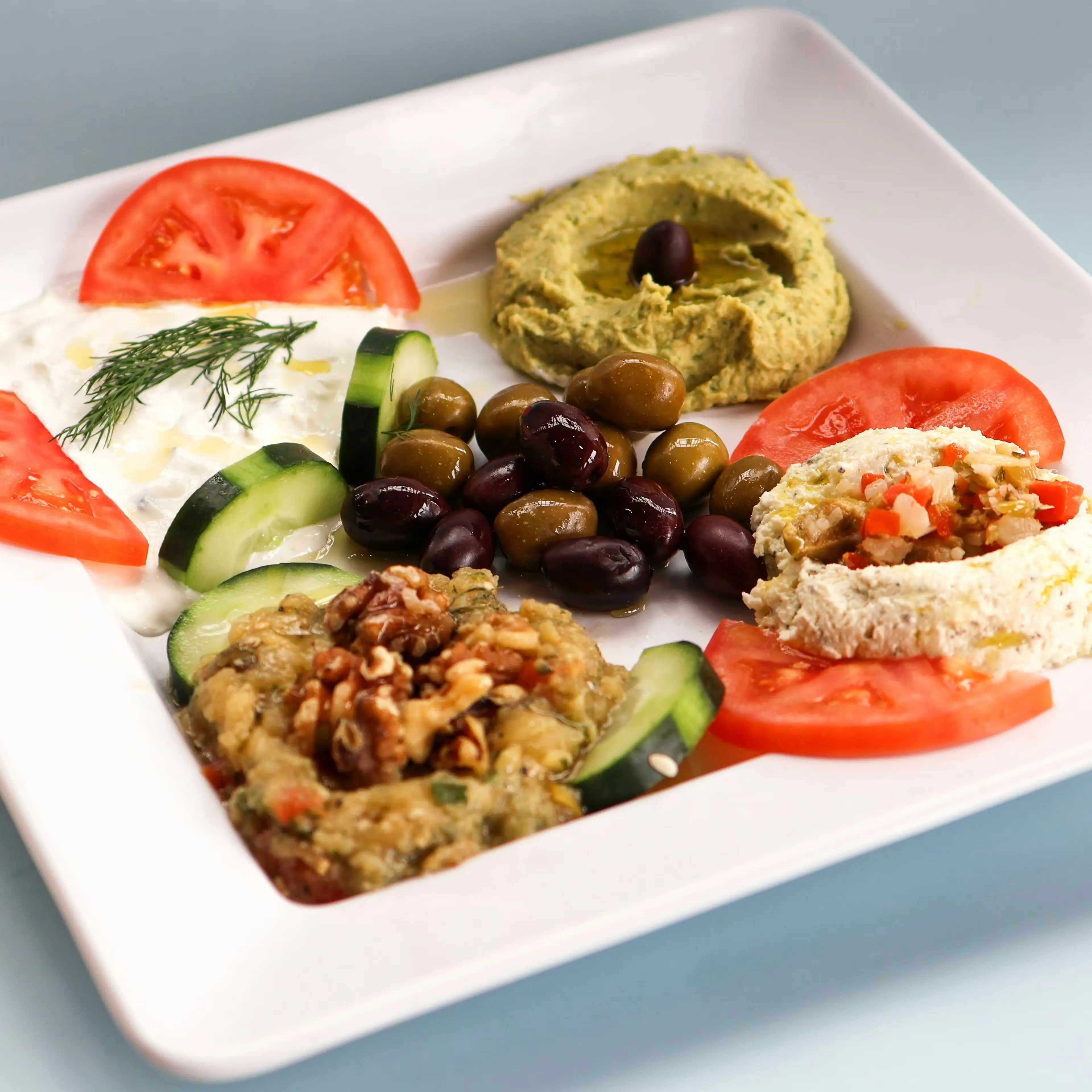 Niko's Greek Dip Platter for 6