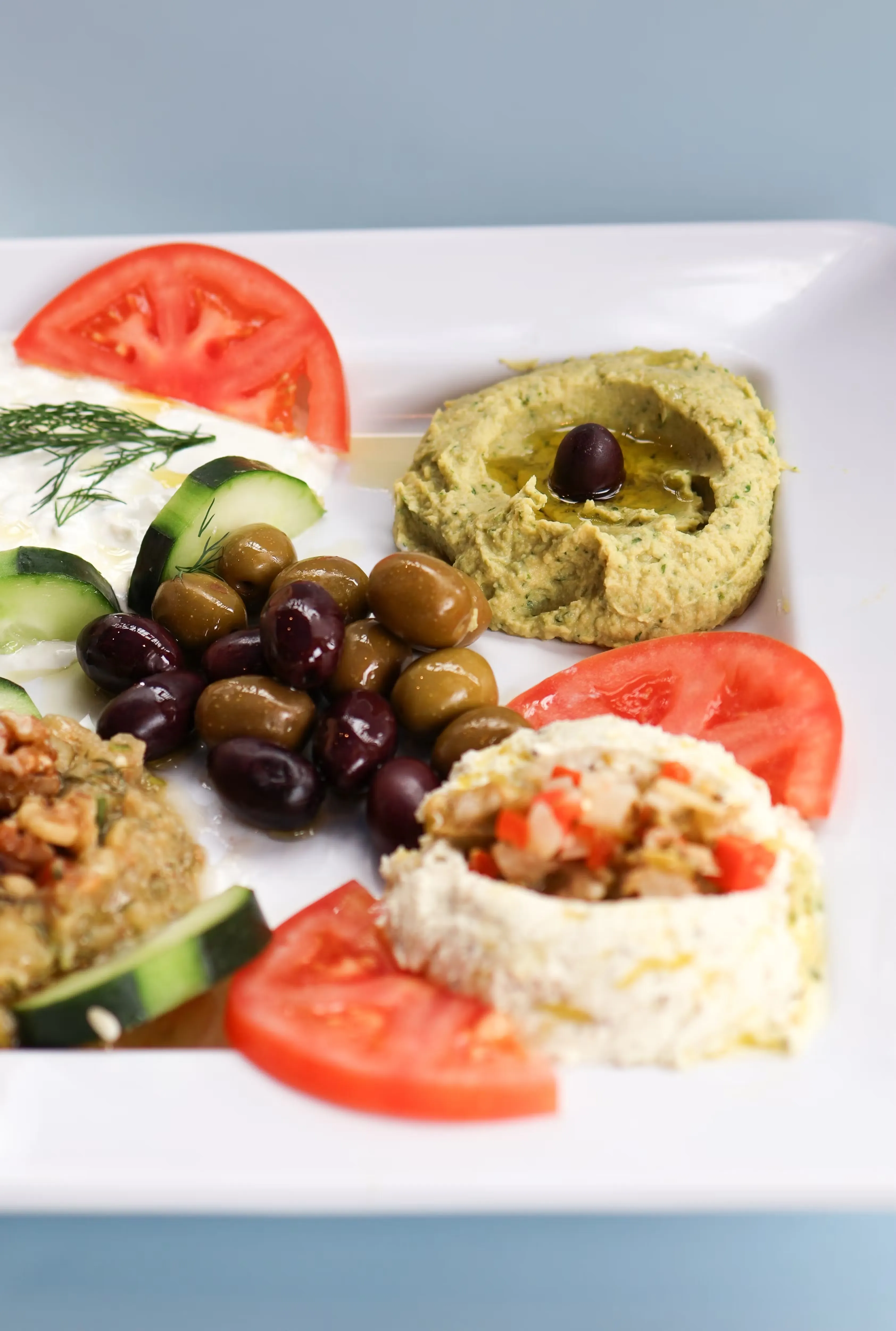 Niko's Greek Dip Platter for 12