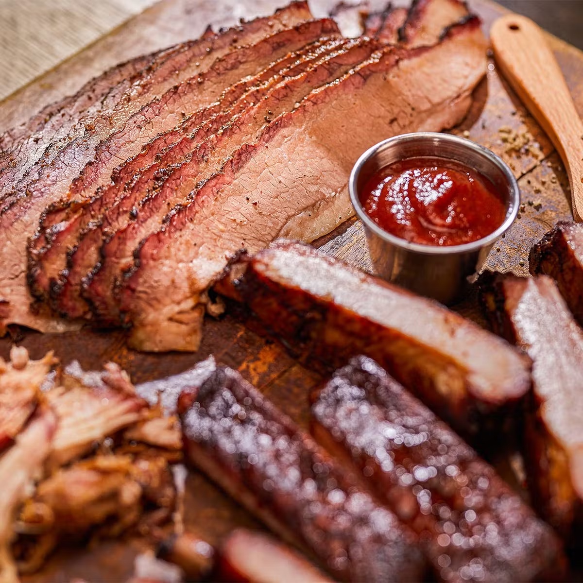 1651-bbq-sampler-weekender-box-1.jpg