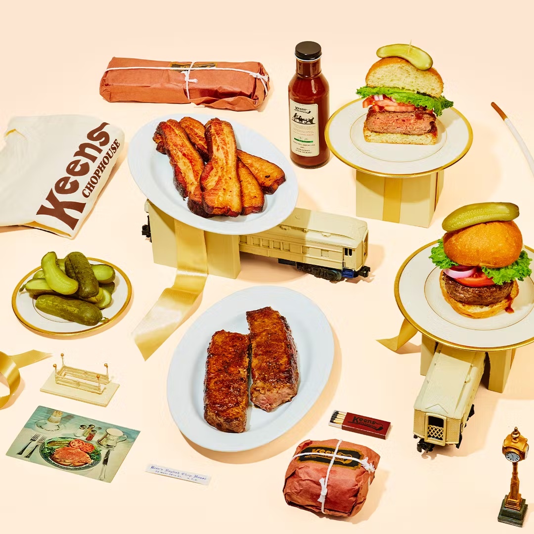 Keens Steakhouse Weekender Grill Box for 6