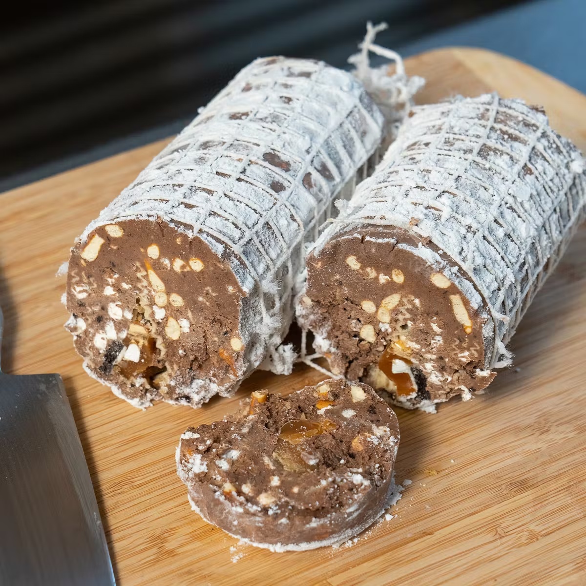 16858-milk-chocolate-salami-1.jpg