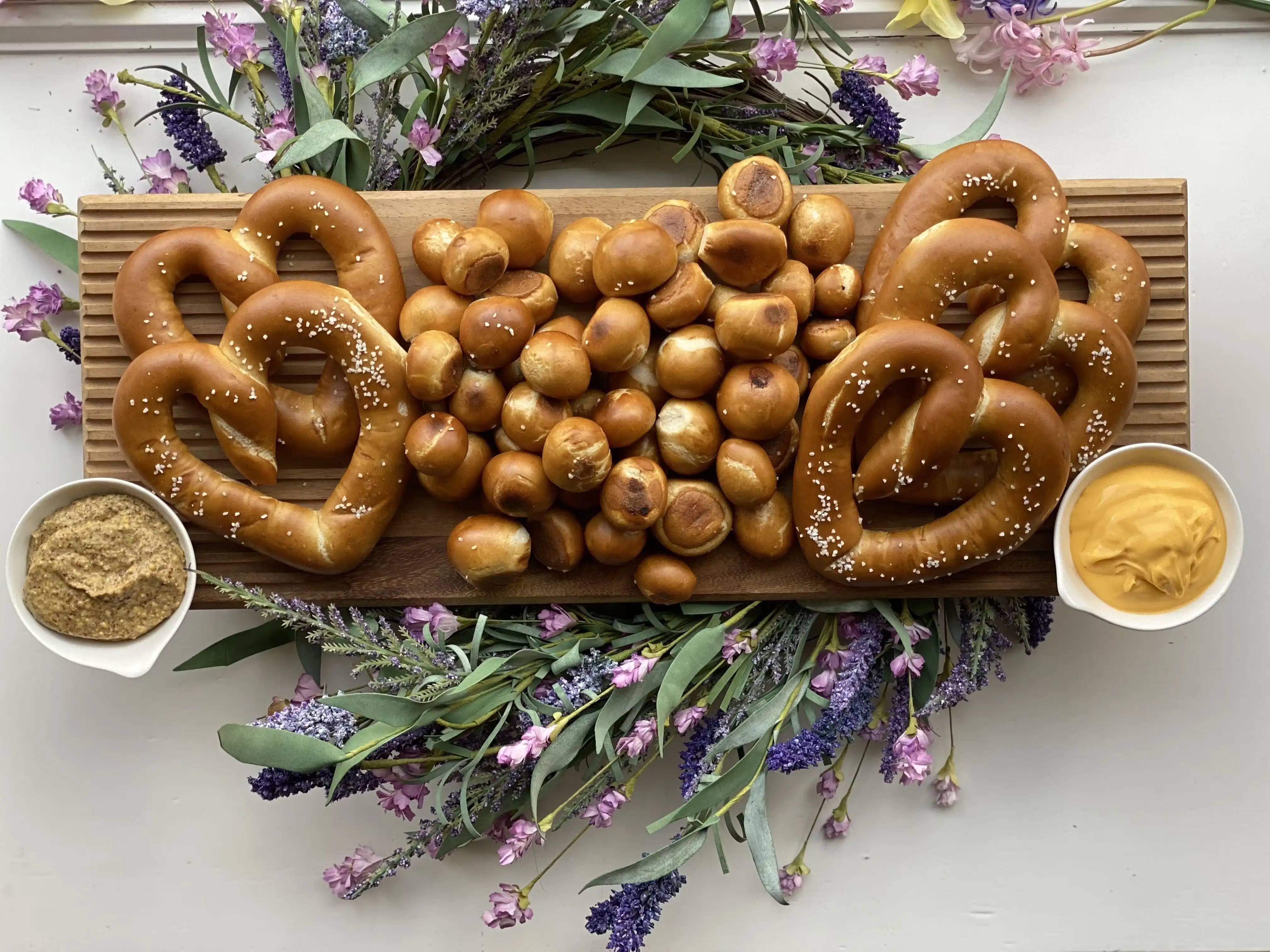 Mother's Day Soft Pretzel Heart Twists + Bites Gift Pack