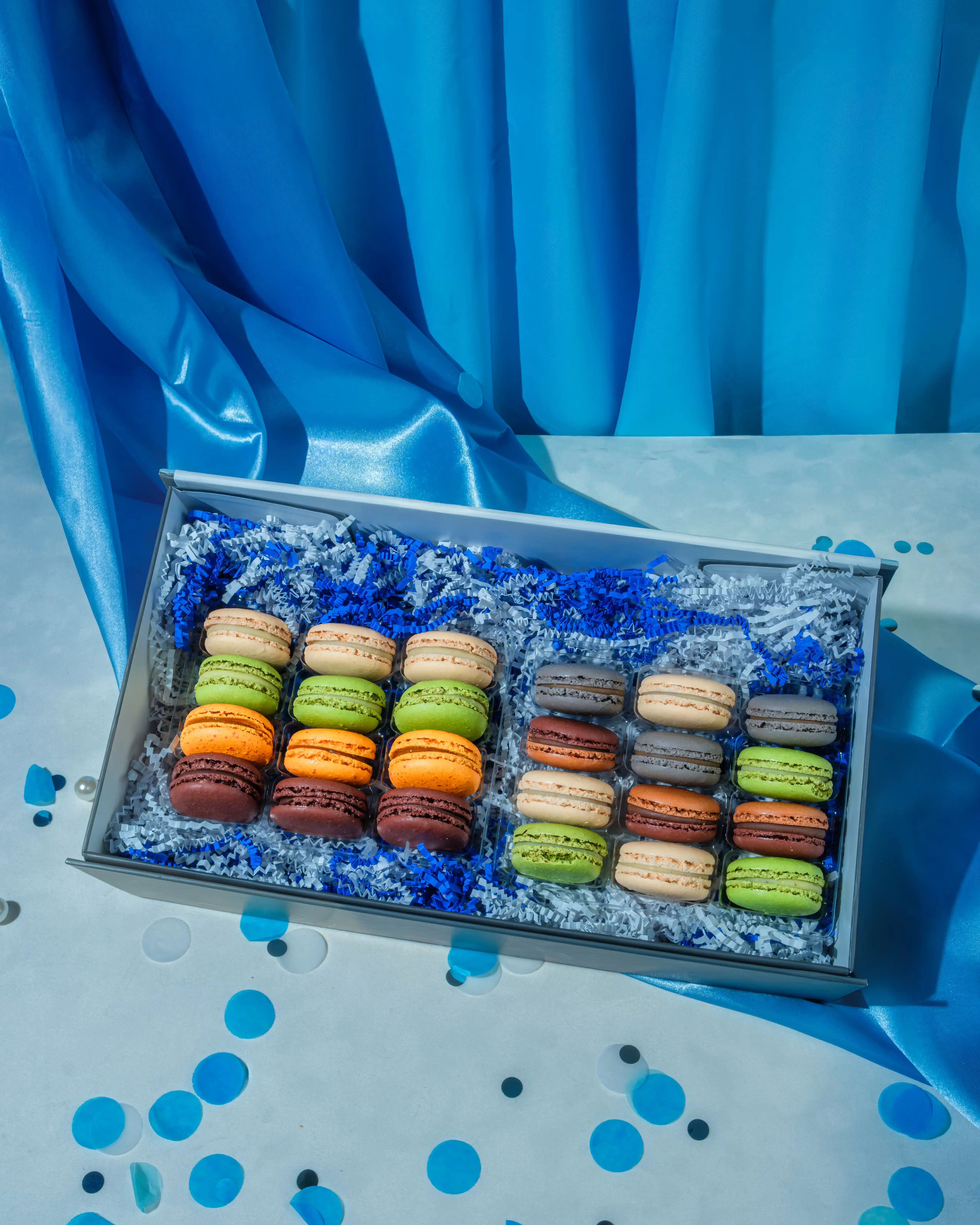 Deluxe Macaron Gift Box