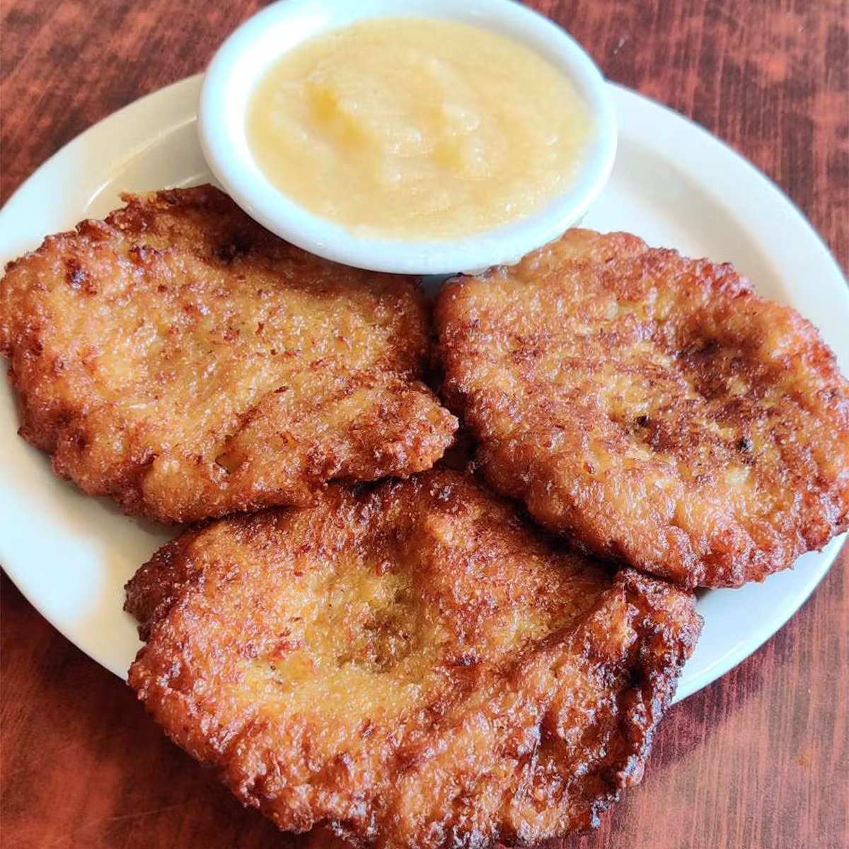17295-kosher-latkes-apple-sauce-1.jpg