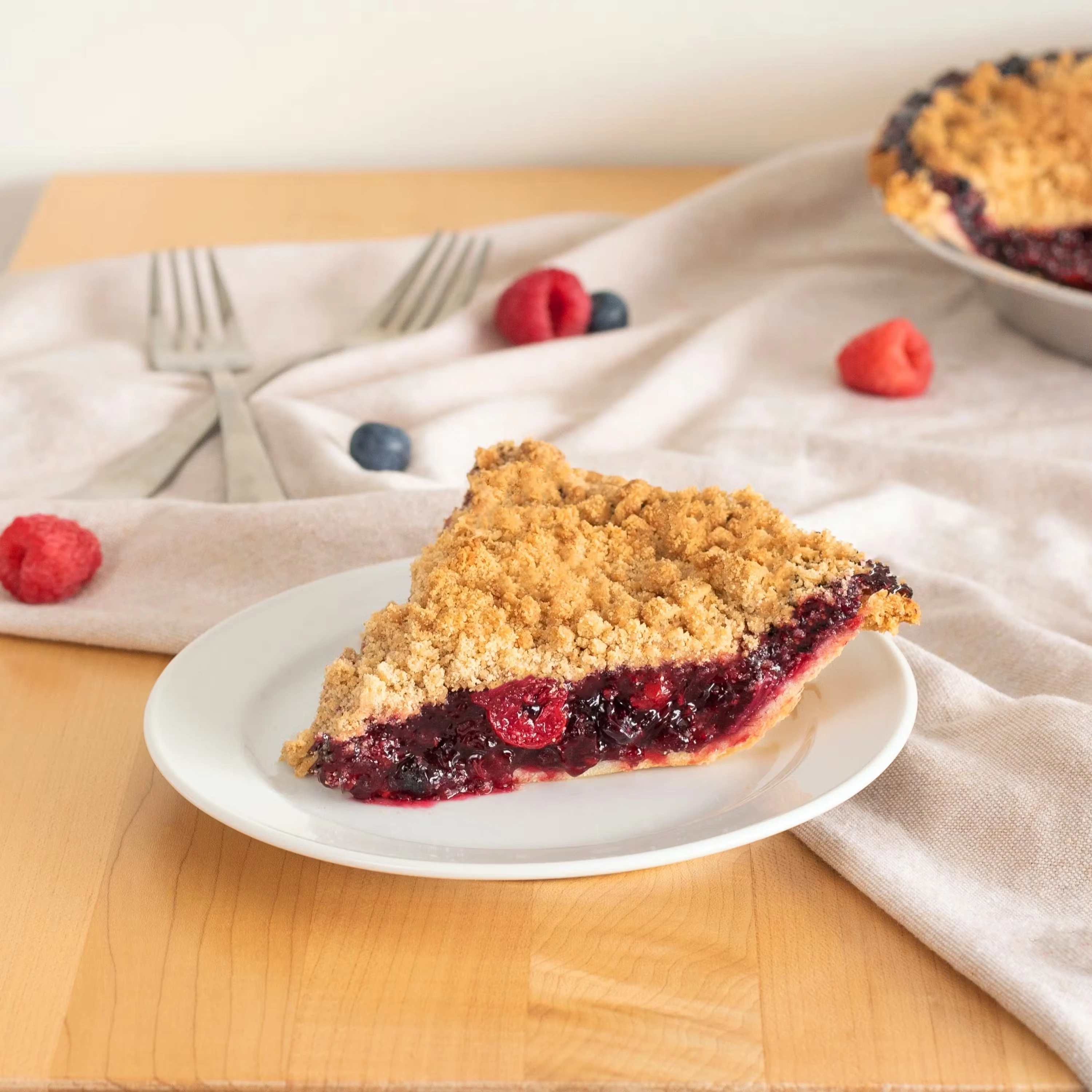 Crumb Michigan 4-Berry Pieâ¢