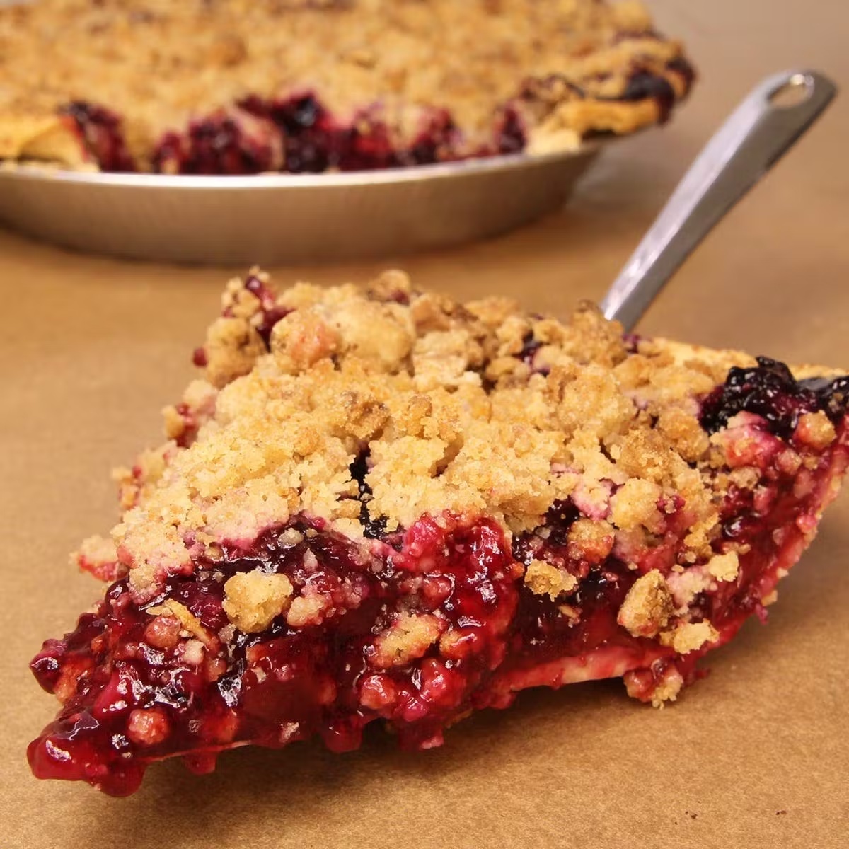 174-crumb-michigan-4-berry-pie–1.webp