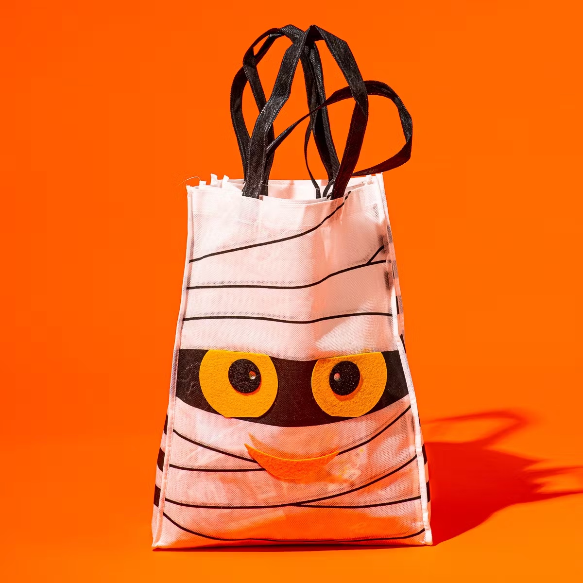 17425-goldbelly-halloween-candycare-pack-1.jpg