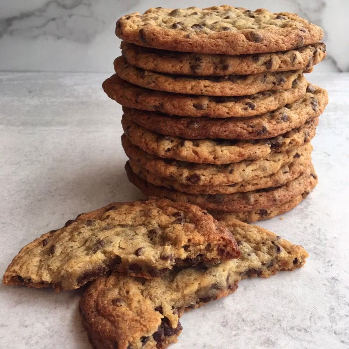 Big Ol' Chocolate Chip Cookies - 8 Pack