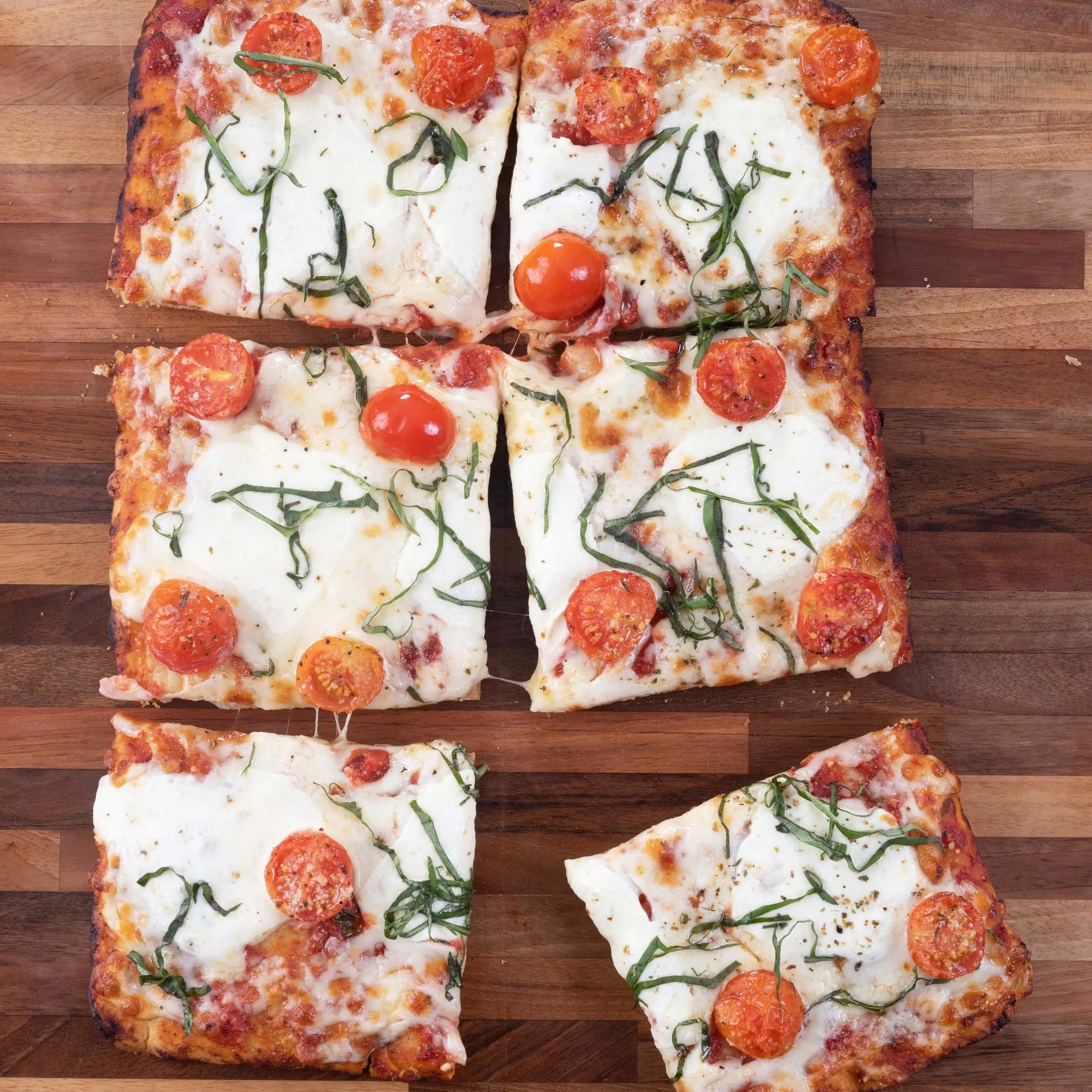 17501-sicilian-margherita-pizza-3-pack-1.webp