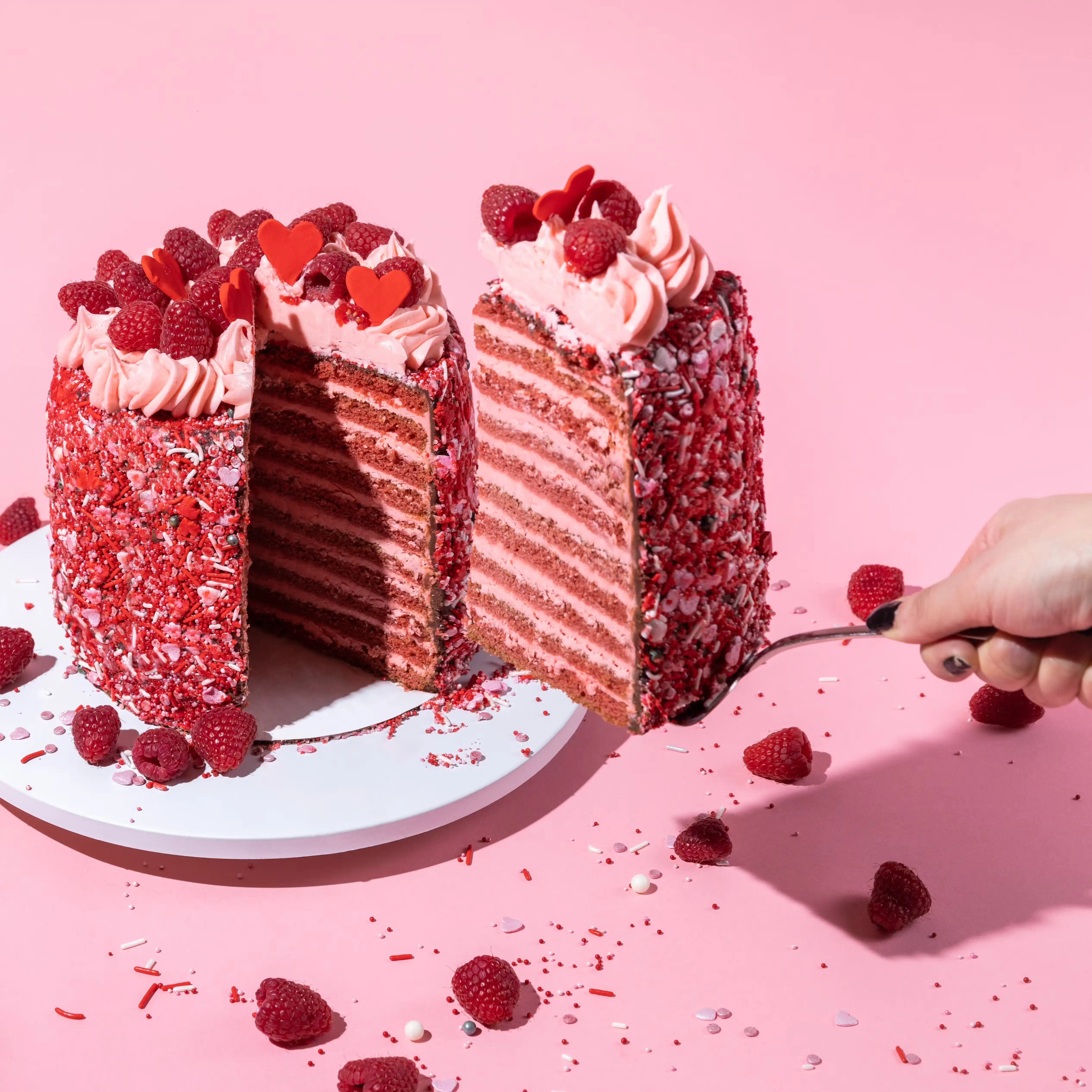 17533-20-layer-valentine-s-day-red-velvet-cake-1.webp