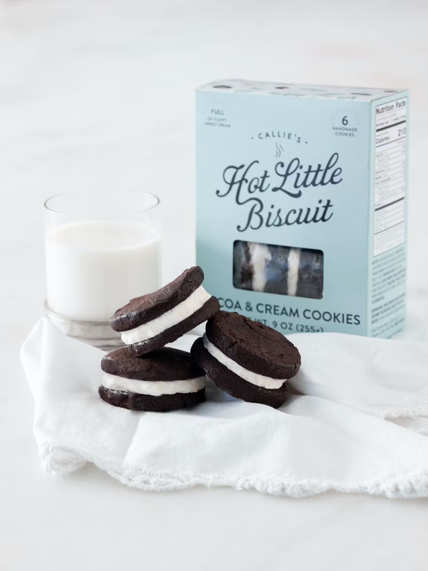 Cocoa & Cream Cookies