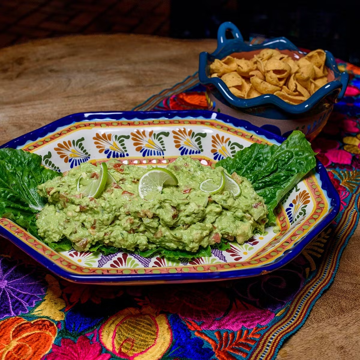 18132-fiesta-guacamole-salsa-kit-for-4-6-1.jpg