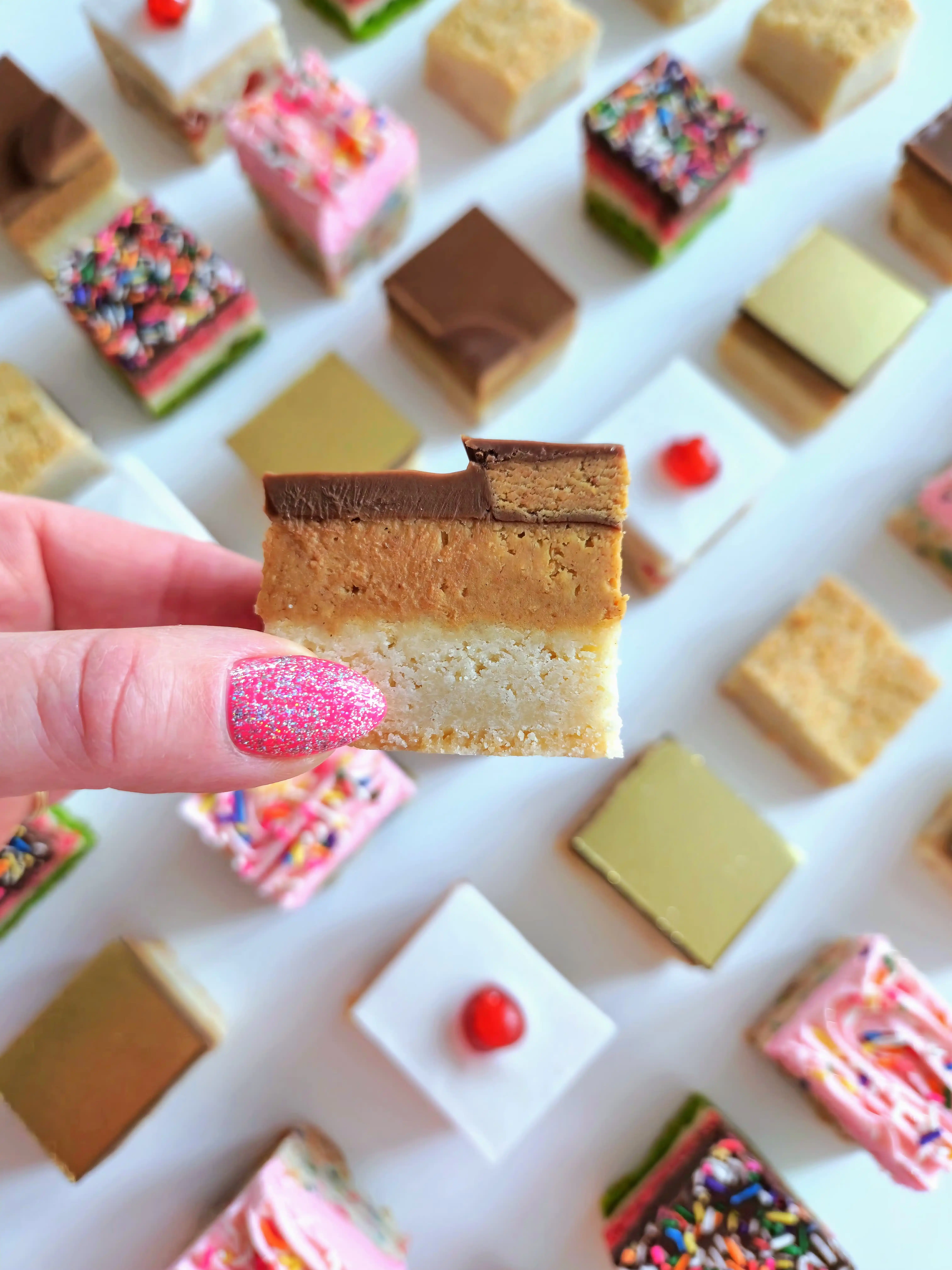 18508-best-seller-shortbread-choose-your-own-1.webp