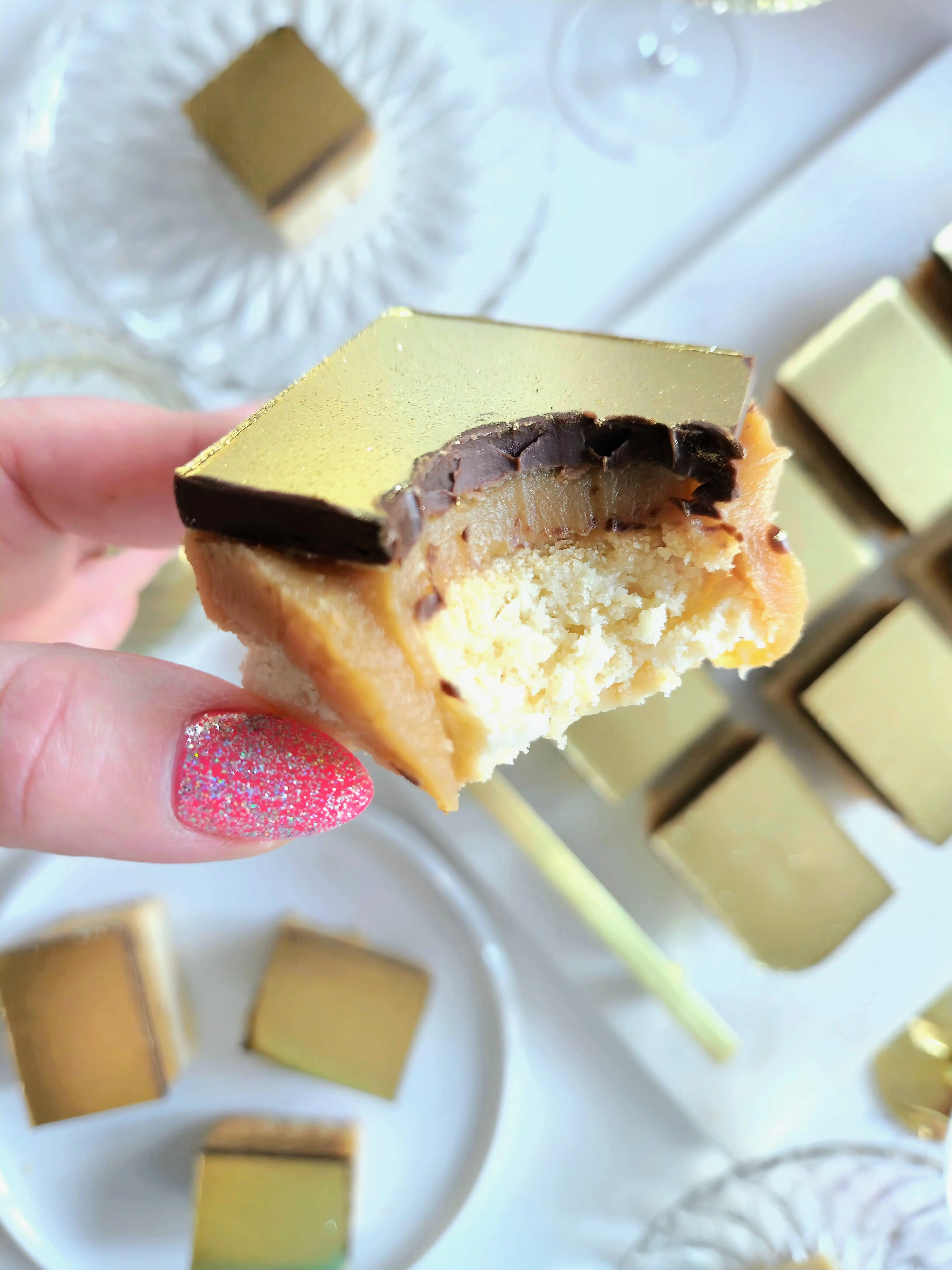 18514-billionaire-s-shortbread-tray-1.webp