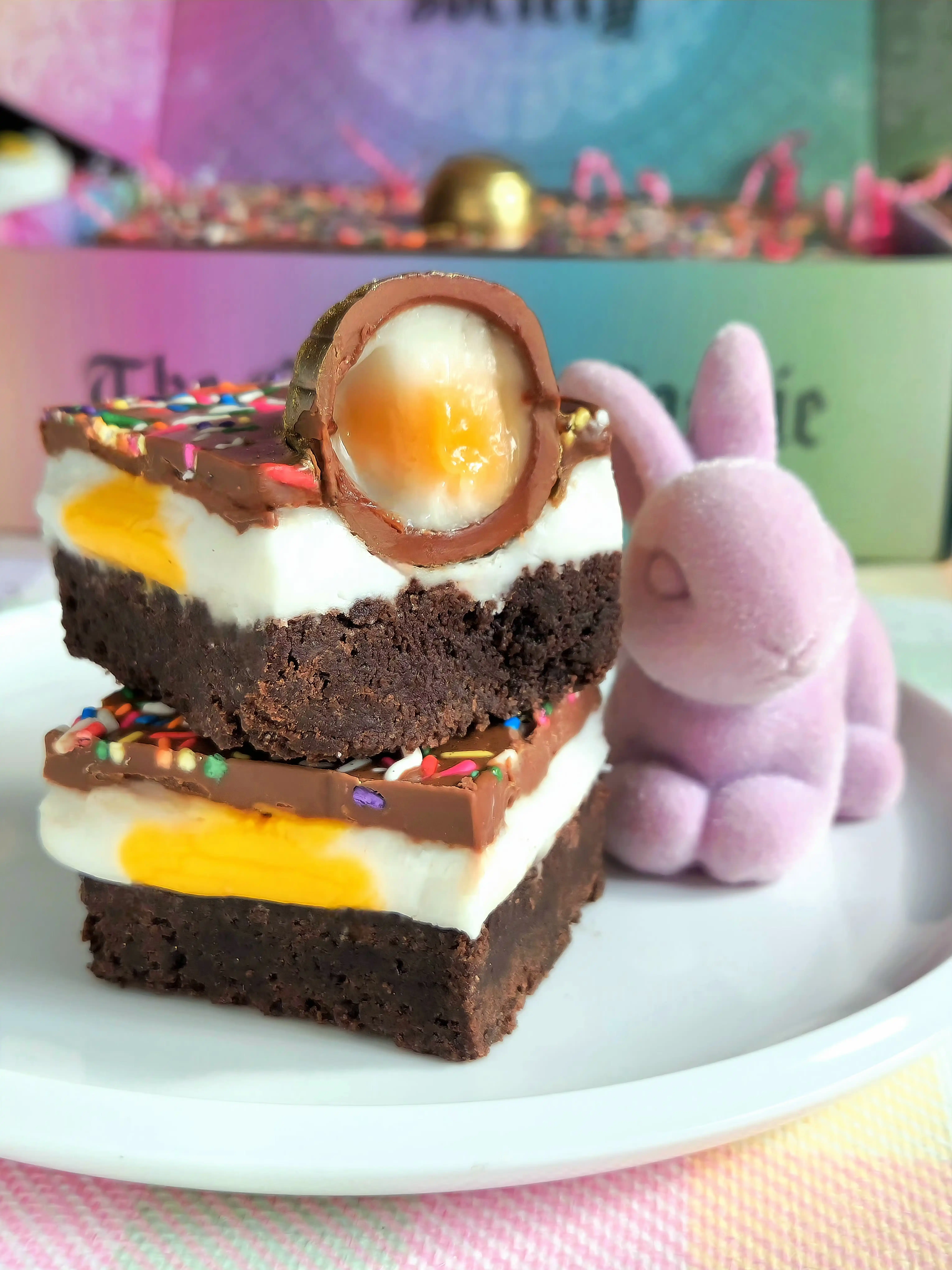 18516-easter-cadbury-cream-egg-shortbread-tray-1.jpg