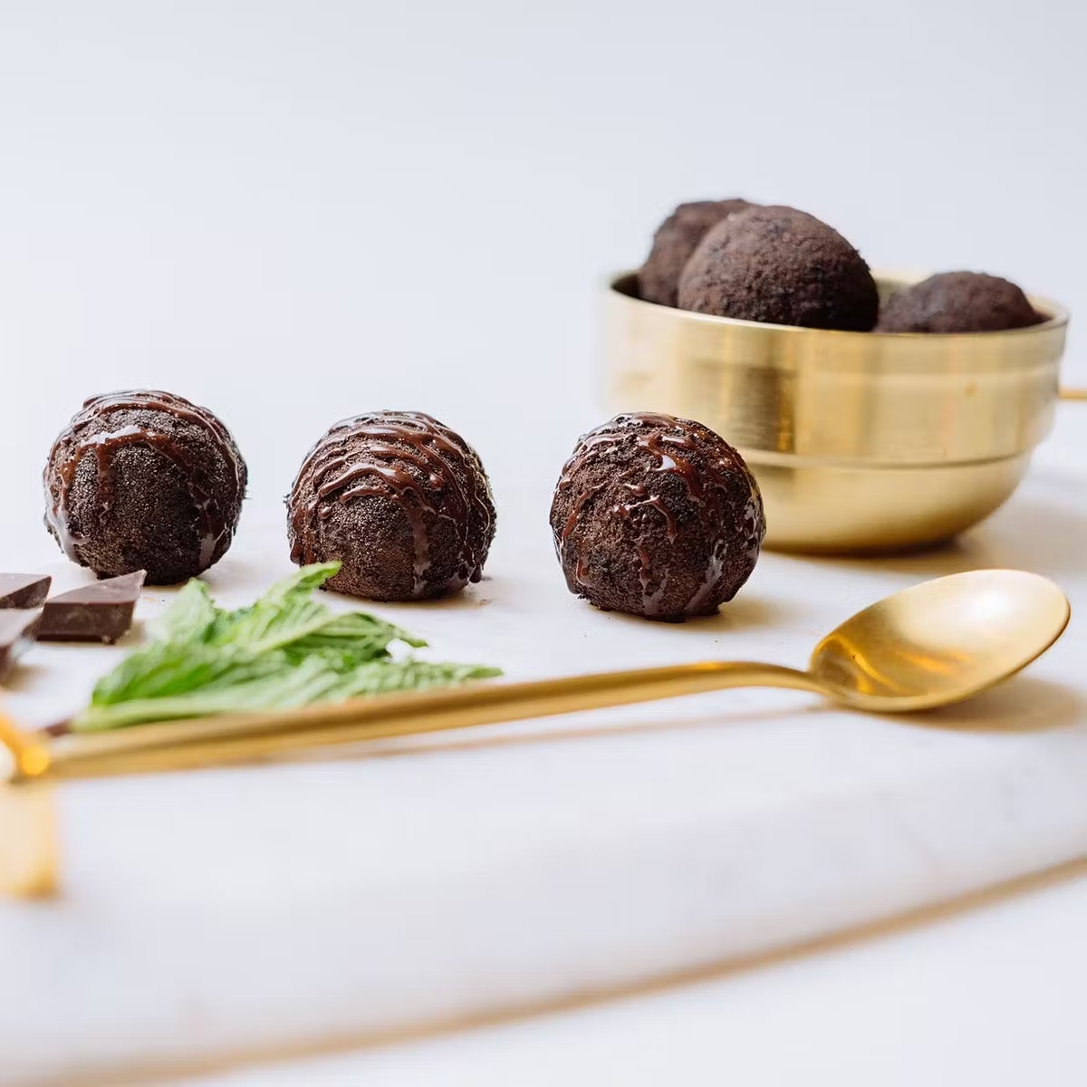 Oat Milk Ice CrÃ¨me Truffle Assortment - 24 Pack