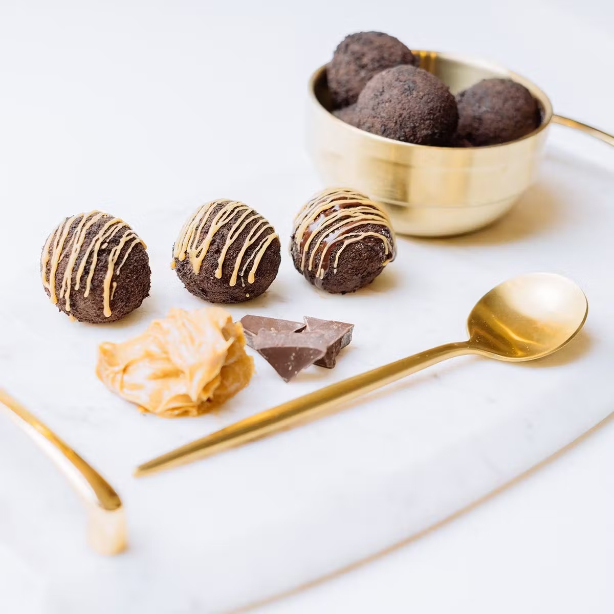 Peanut Butter Chocolate Cookie Ice CrÃ¨me Truffles - 24 Pack