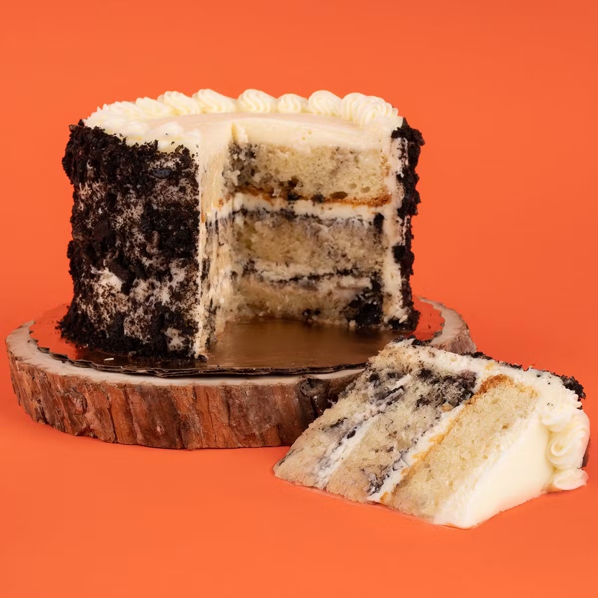 Vanilla Cookies and Cream Cake - 8"