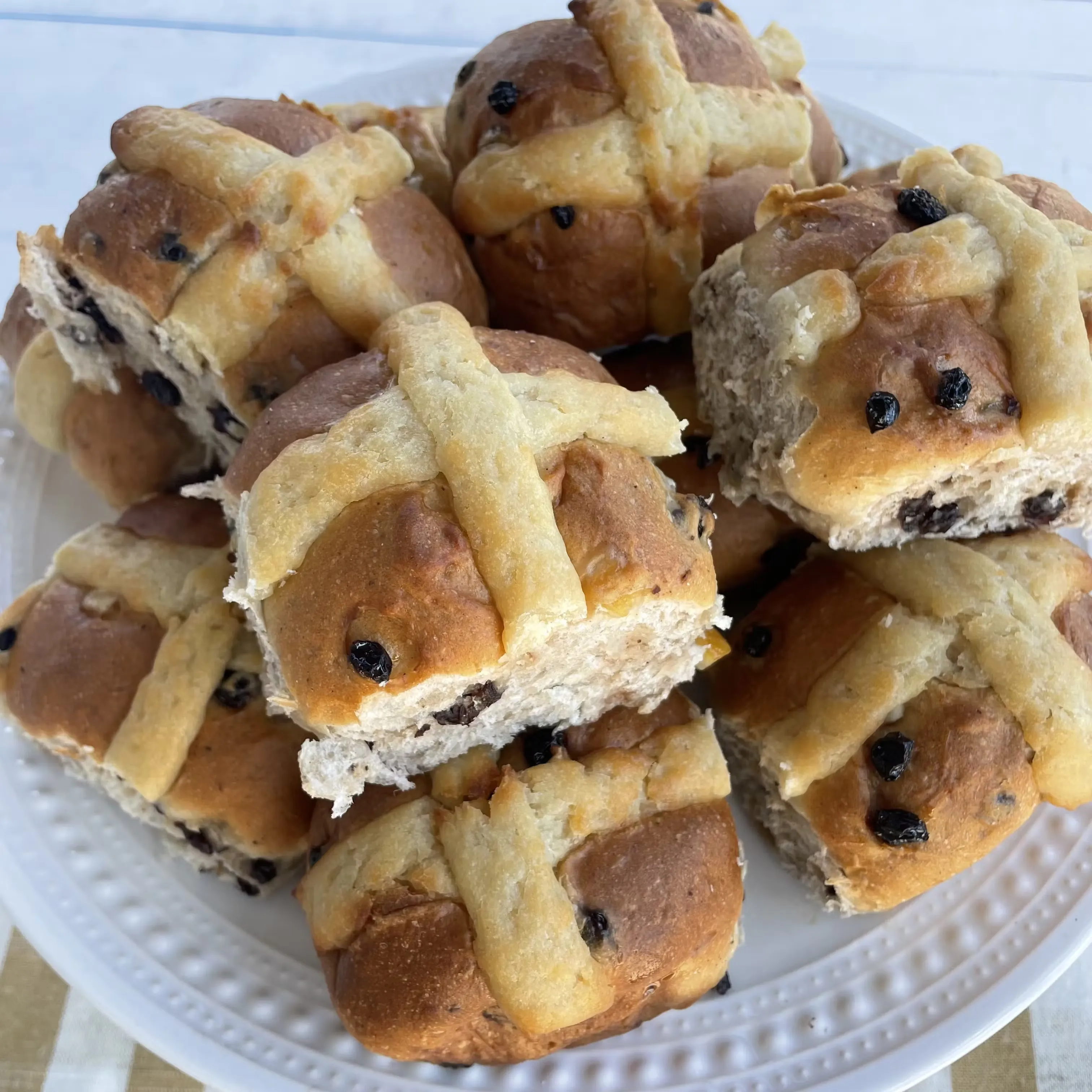 Hot Cross Buns - 12 Pack