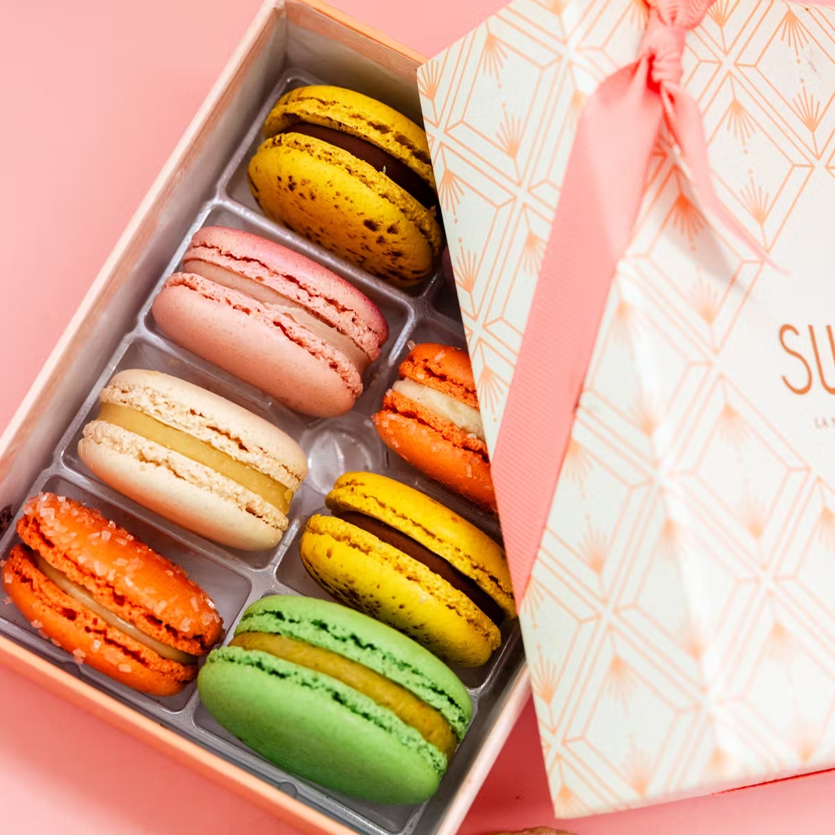 Mother's Day Macarons - 8 Pieces