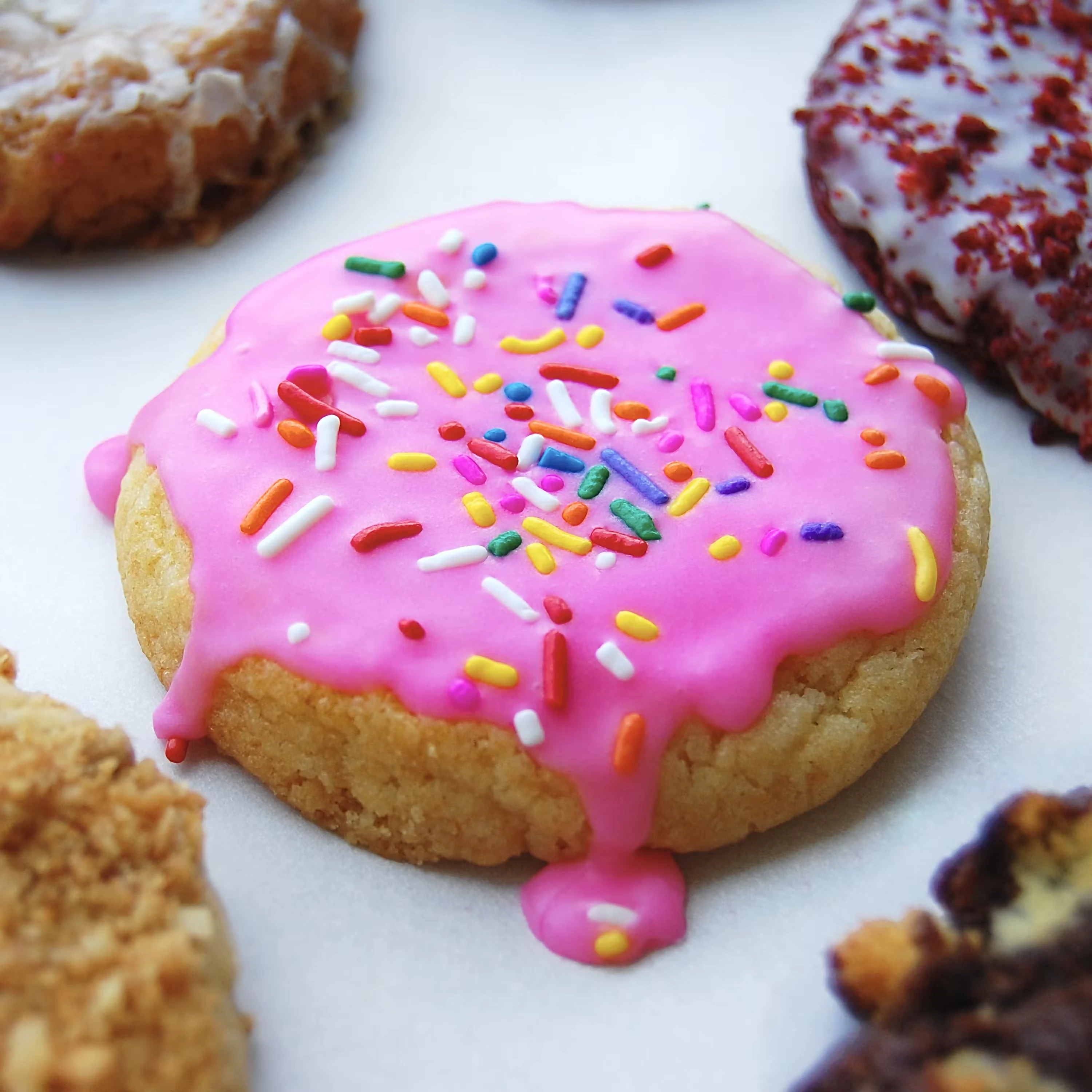 19233-father-s-day-donut-cookie-box-12-pack-1.webp