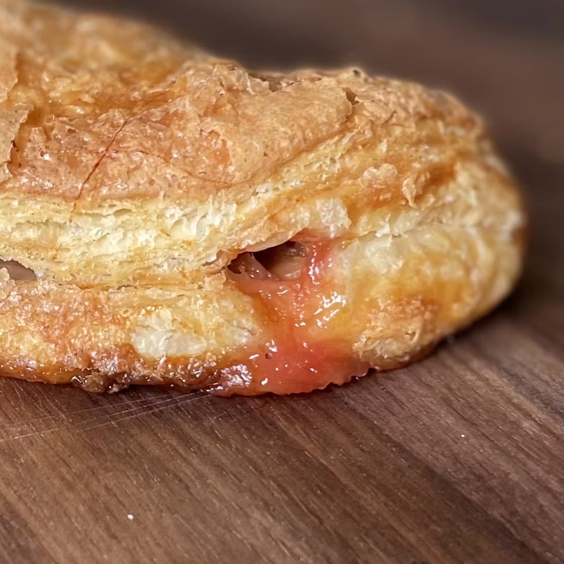 19299-rhubarb-hand-pies-4-pack-1.webp