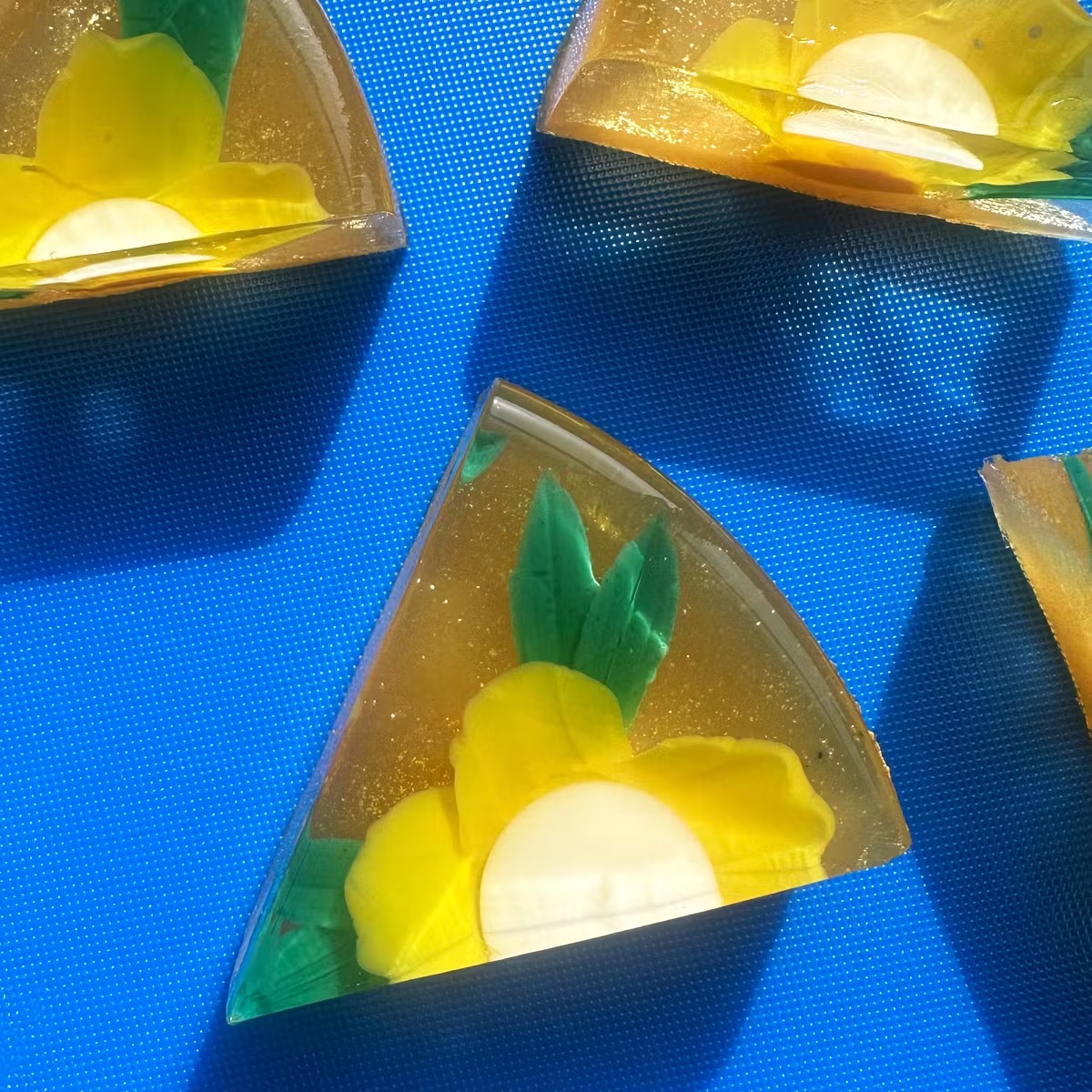 Non-Boozy Virgin Colada Mocktail Jelly Cake