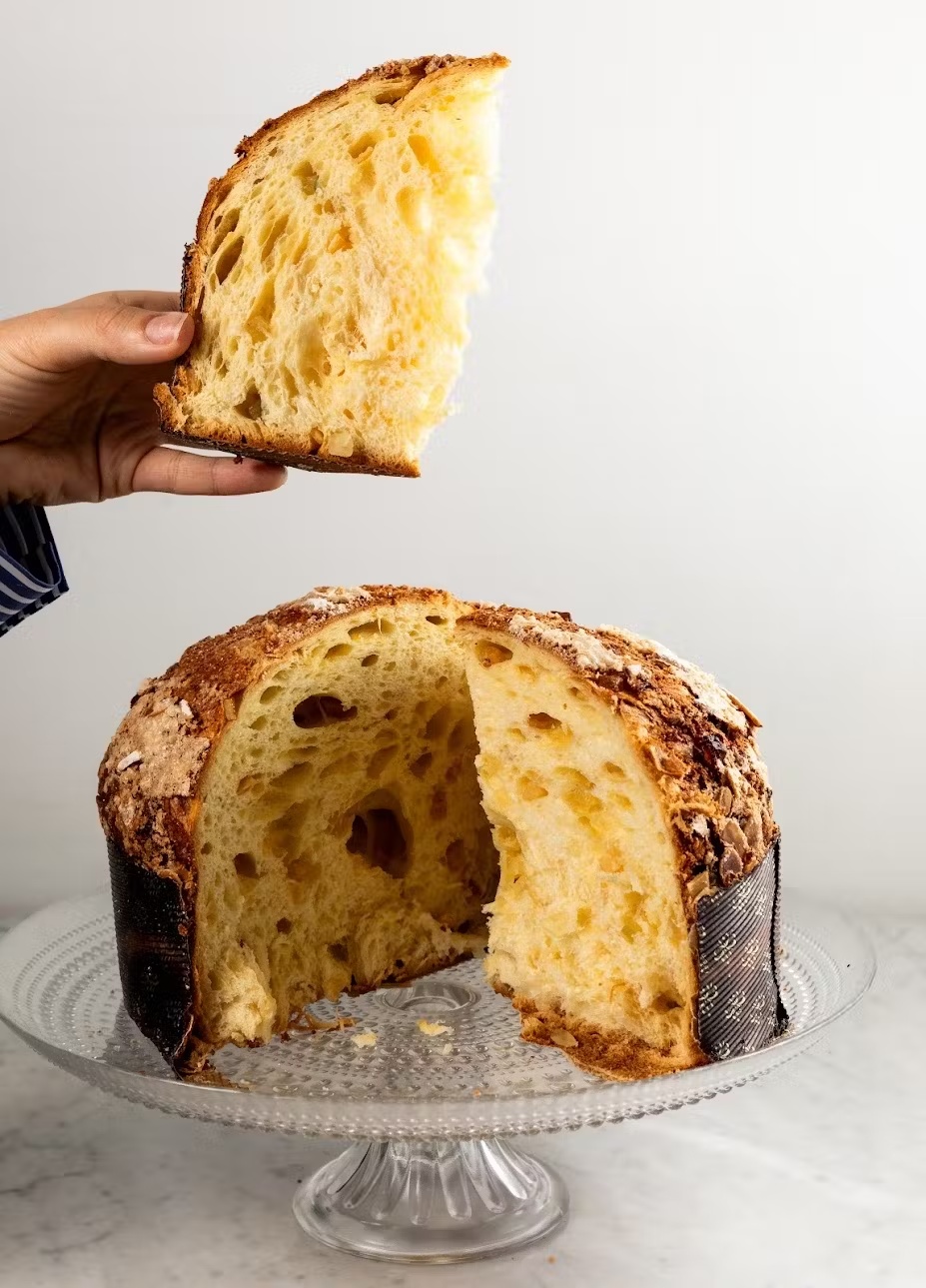 Amaretto Panettone