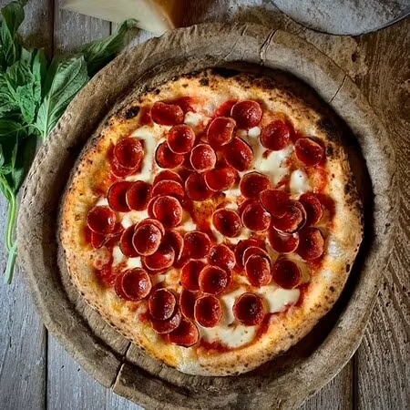 Ezzo's Cupping Pepperoni Neapolitan Pizza - 4 Pack