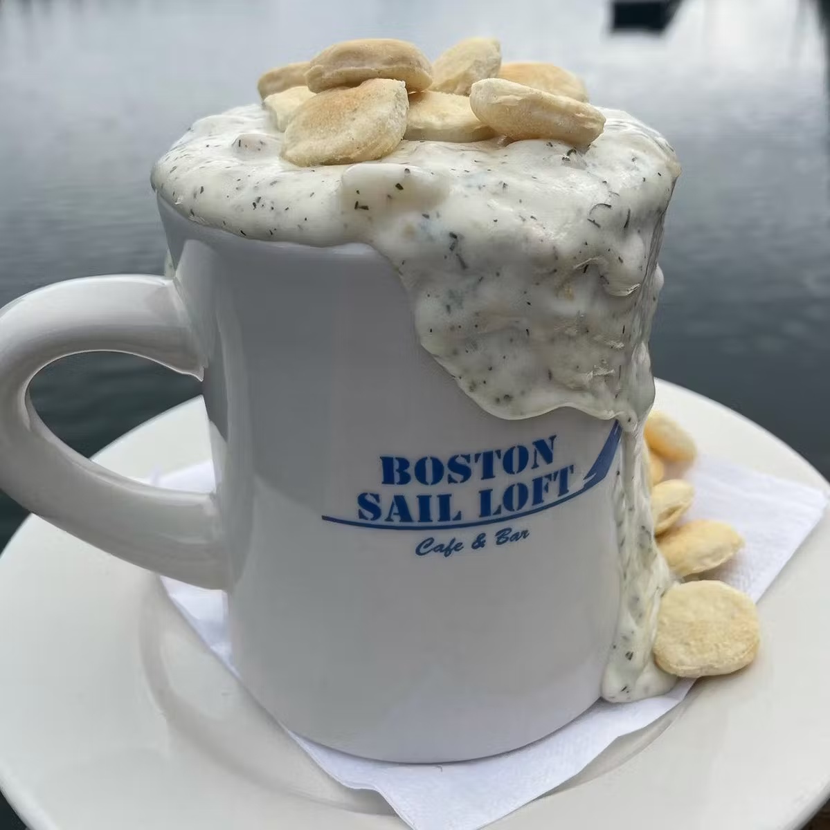 New England Clam Chowder + Mugs Gift Pack - 2 Quarts