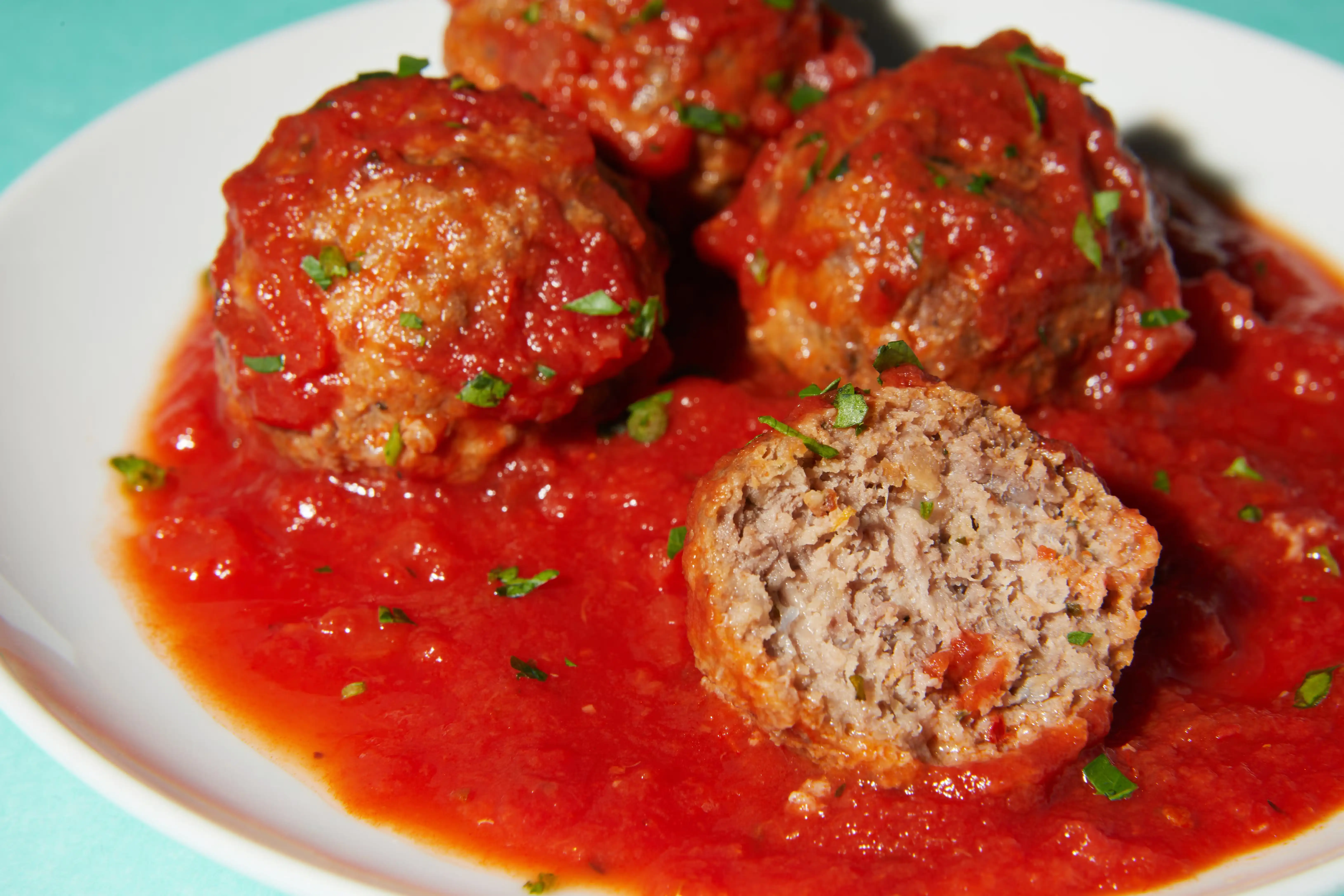Meatballs + Tomato Sauce for 4