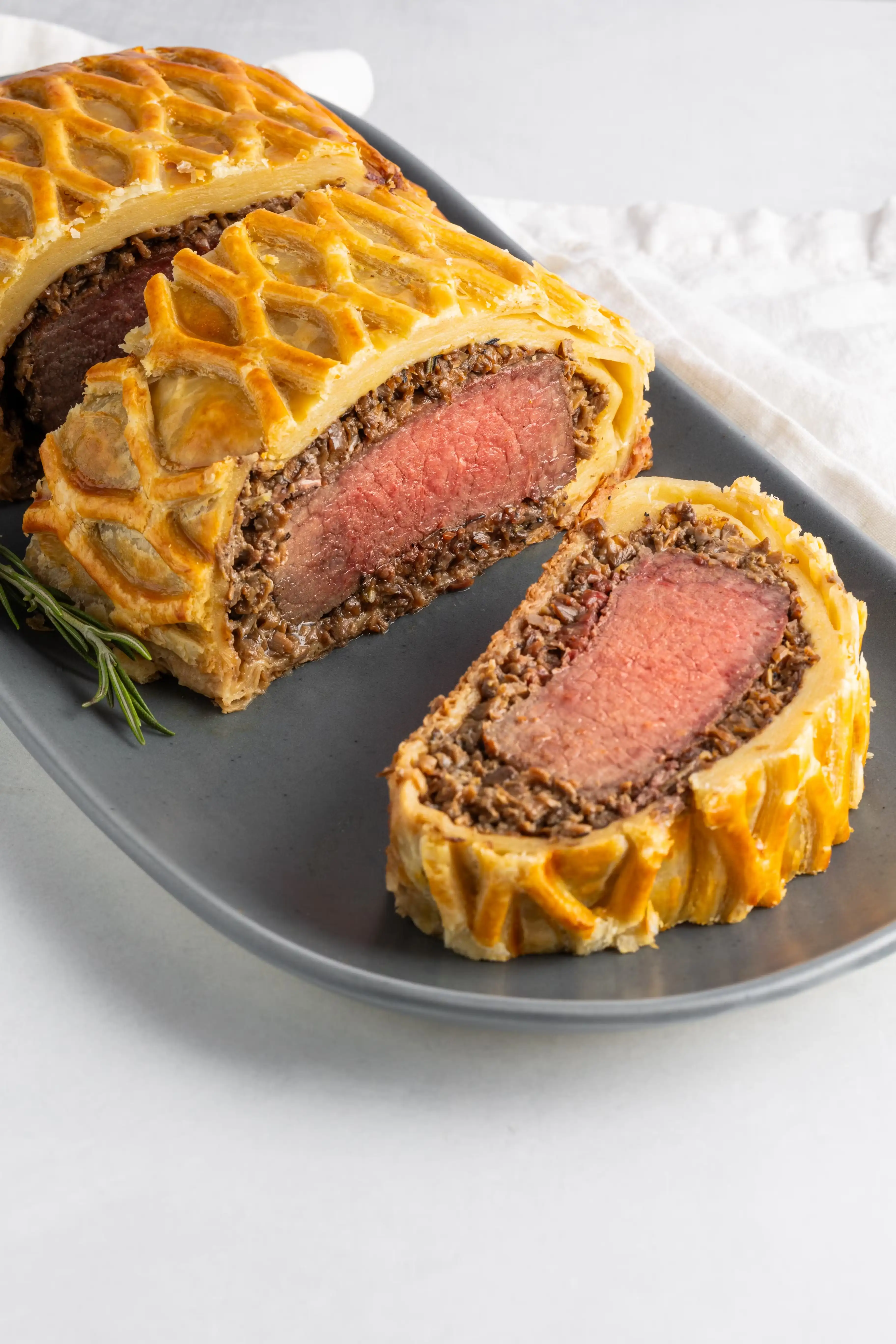 19904-family-size-beef-wellington-1.webp